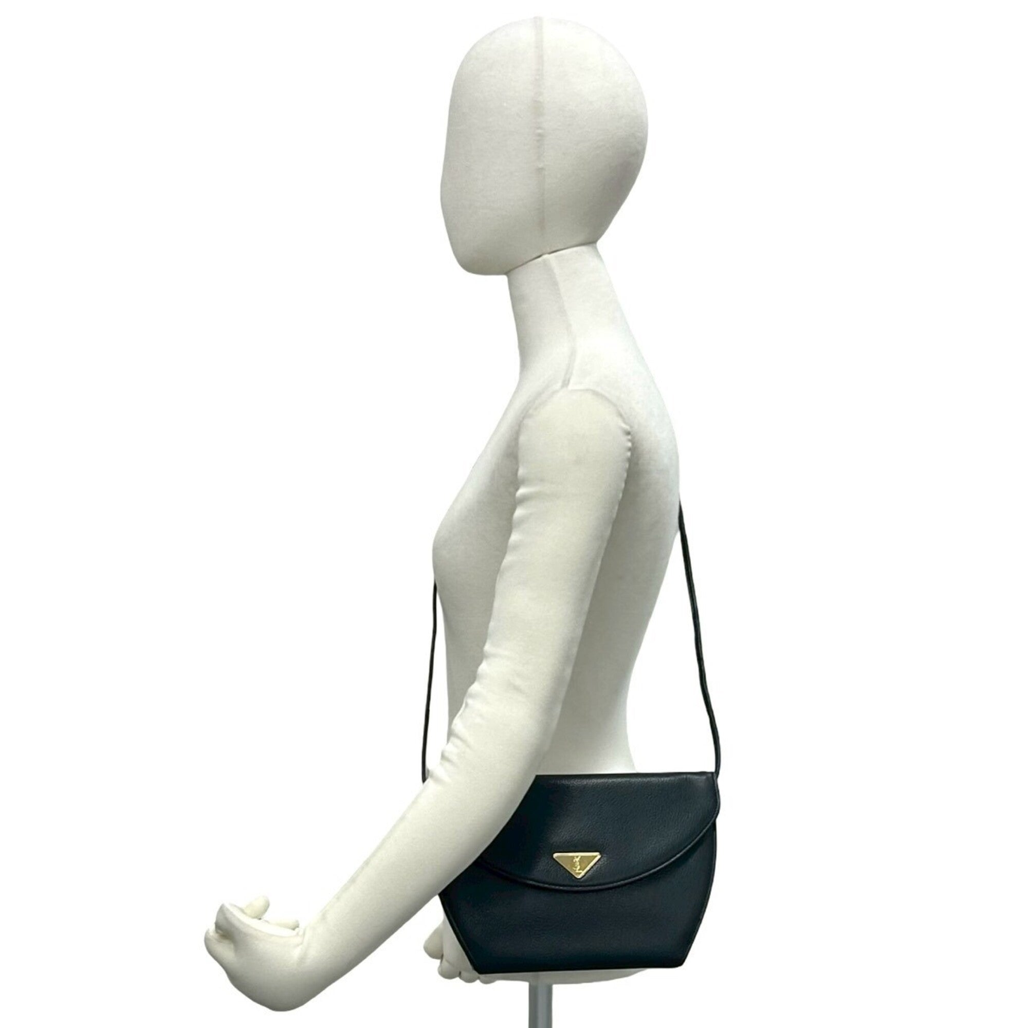 Yves Saint Laurent Black Leather Shoulder Bag (Pre-Owned)