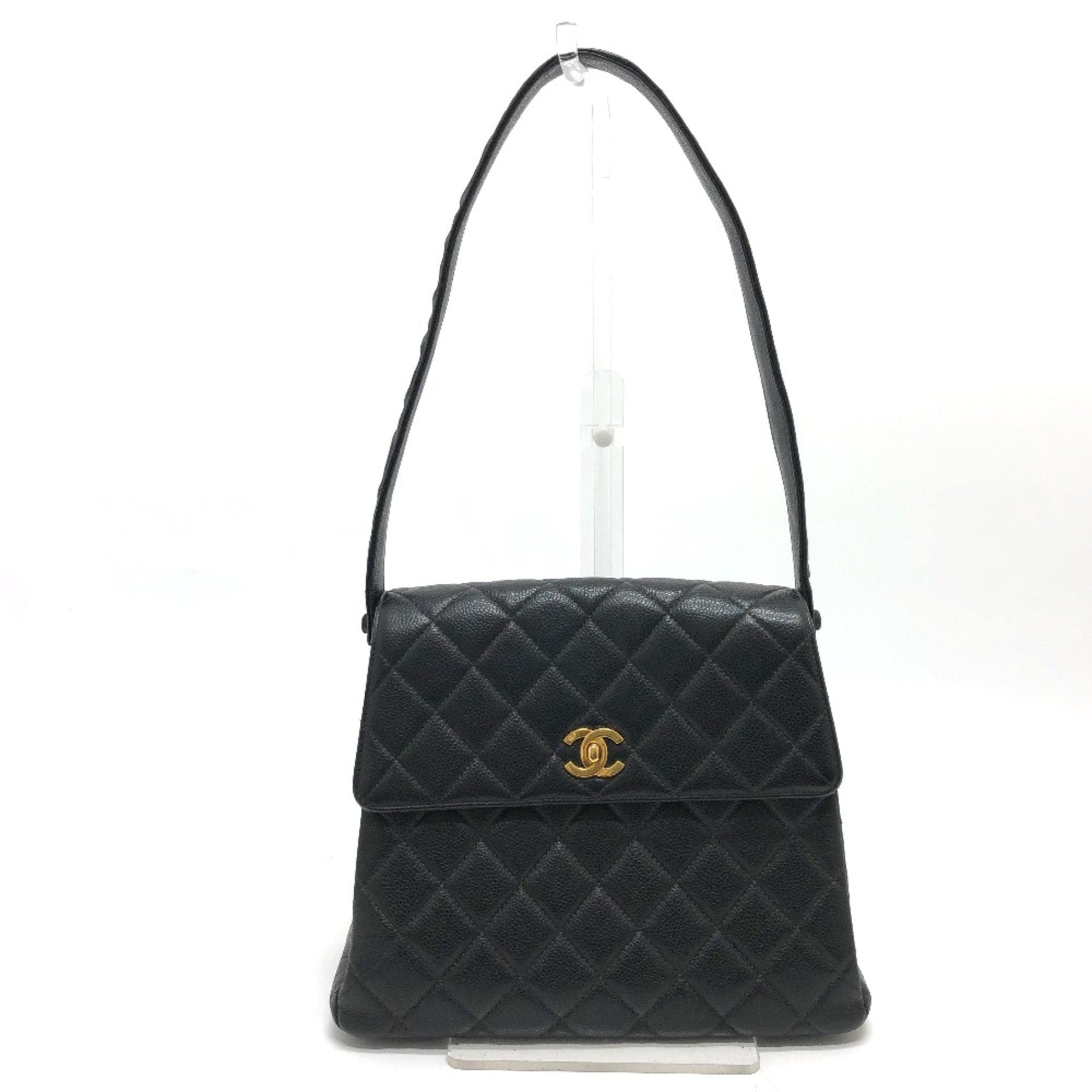 Chanel Black Leather Shoulder Bag (Pre-Owned)