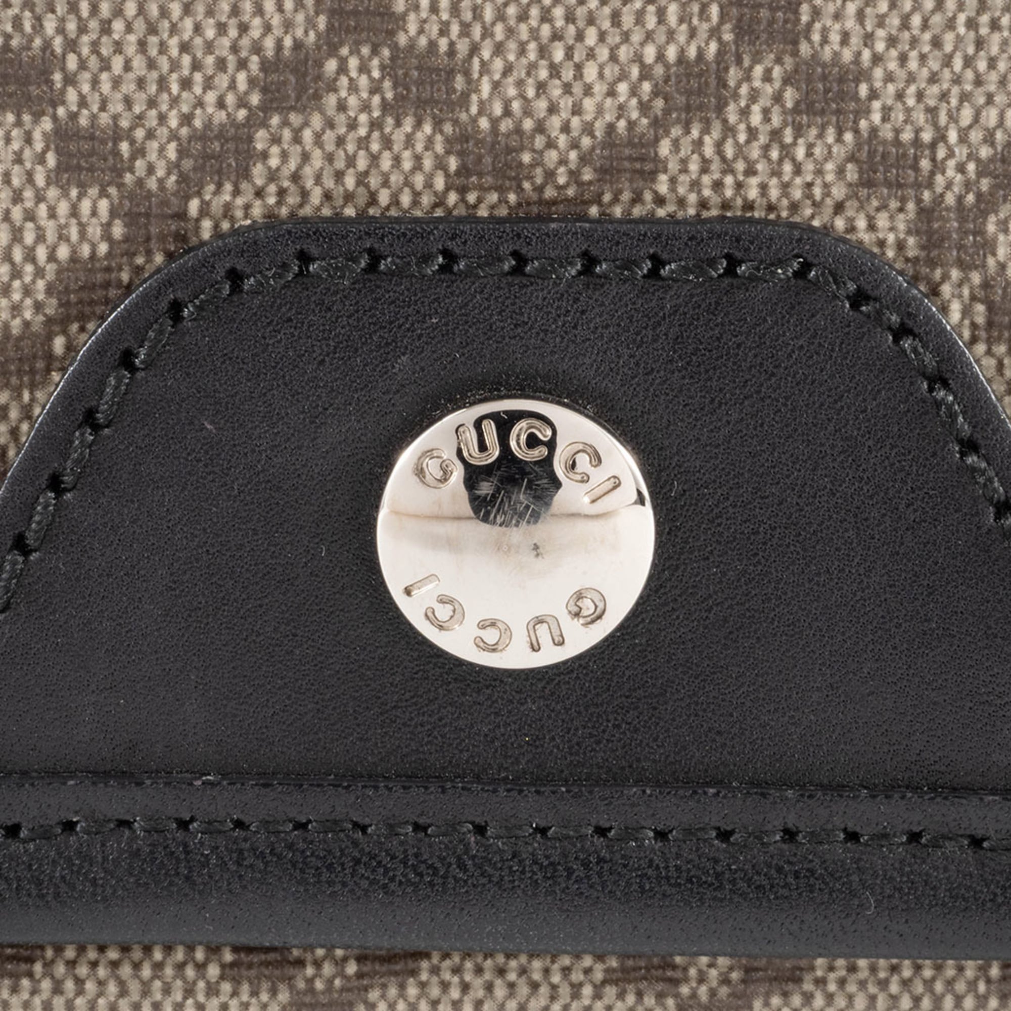 Gucci Beige Black Pvc Leather Shoulder Bag (Pre-Owned)