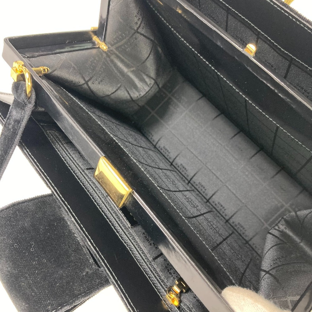 Celine Black Leather Shoulder Bag (Pre-Owned)