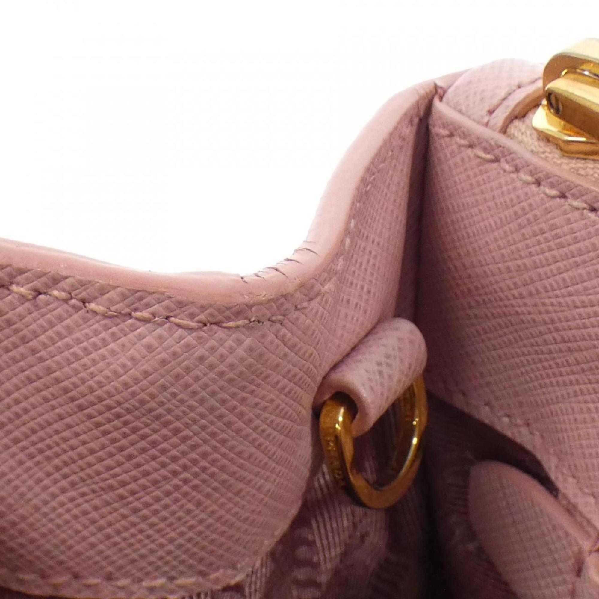 Prada Saffiano Gold Saffiano Lux Handbag (Pre-Owned)