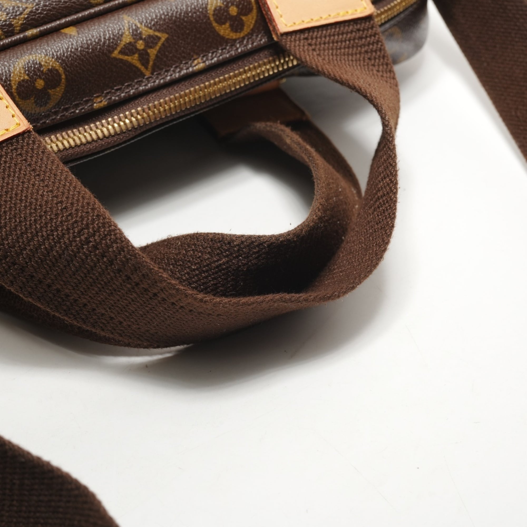 Louis Vuitton Brown Monogram Monogram Shoulder Bag (Pre-Owned)