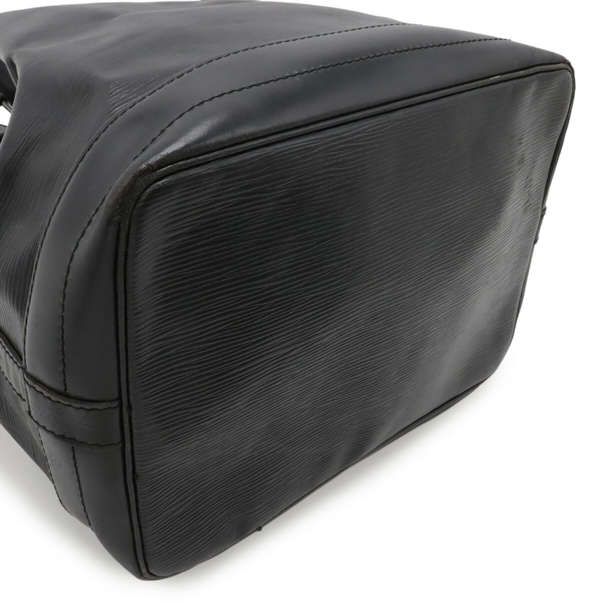 Louis Vuitton Noir Epi Leather Shoulder Bag (Pre-Owned)