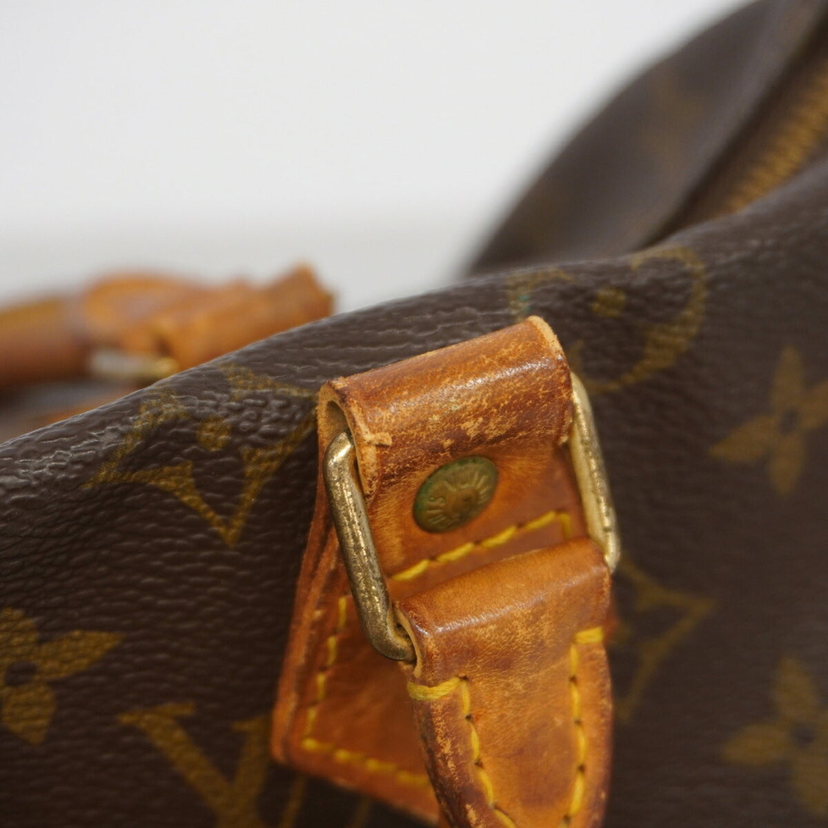 Louis Vuitton Brown Handbag (Pre-Owned)