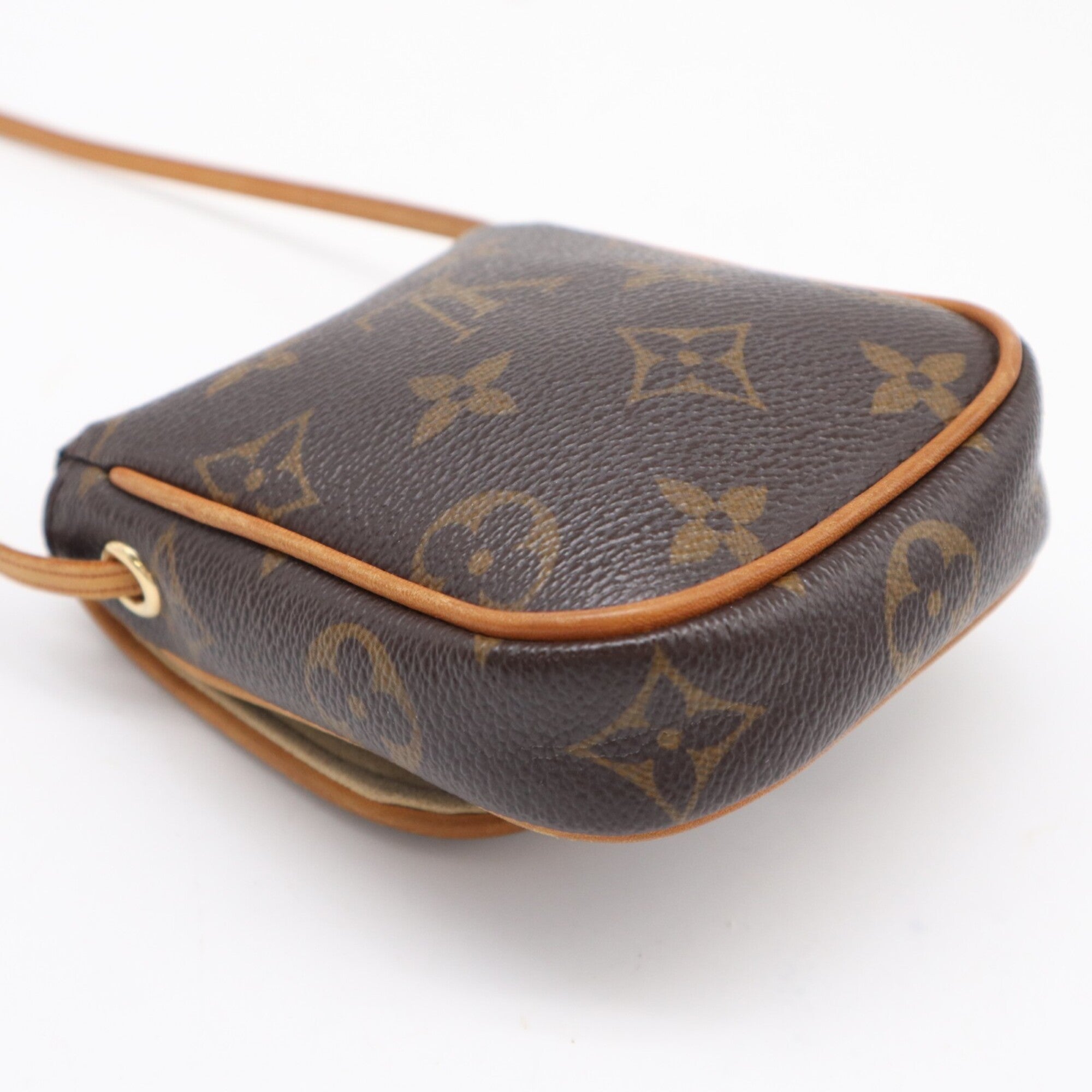 Louis Vuitton Beige Brown Coated Canvas Leather Pochette Shoulder Bag (Pre-Owned)