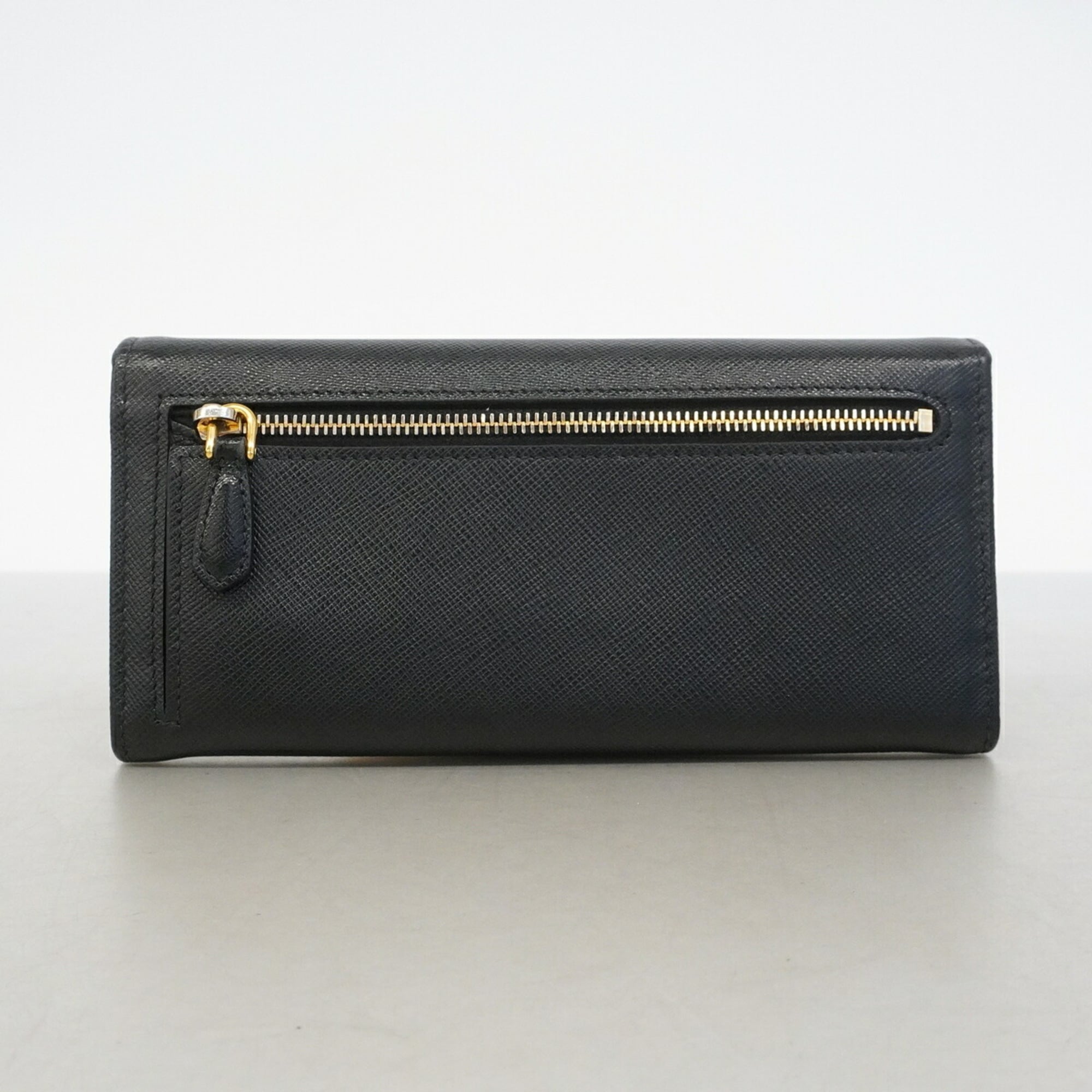 Prada Black Leather Long Wallet (Bi-Fold) (Pre-Owned)