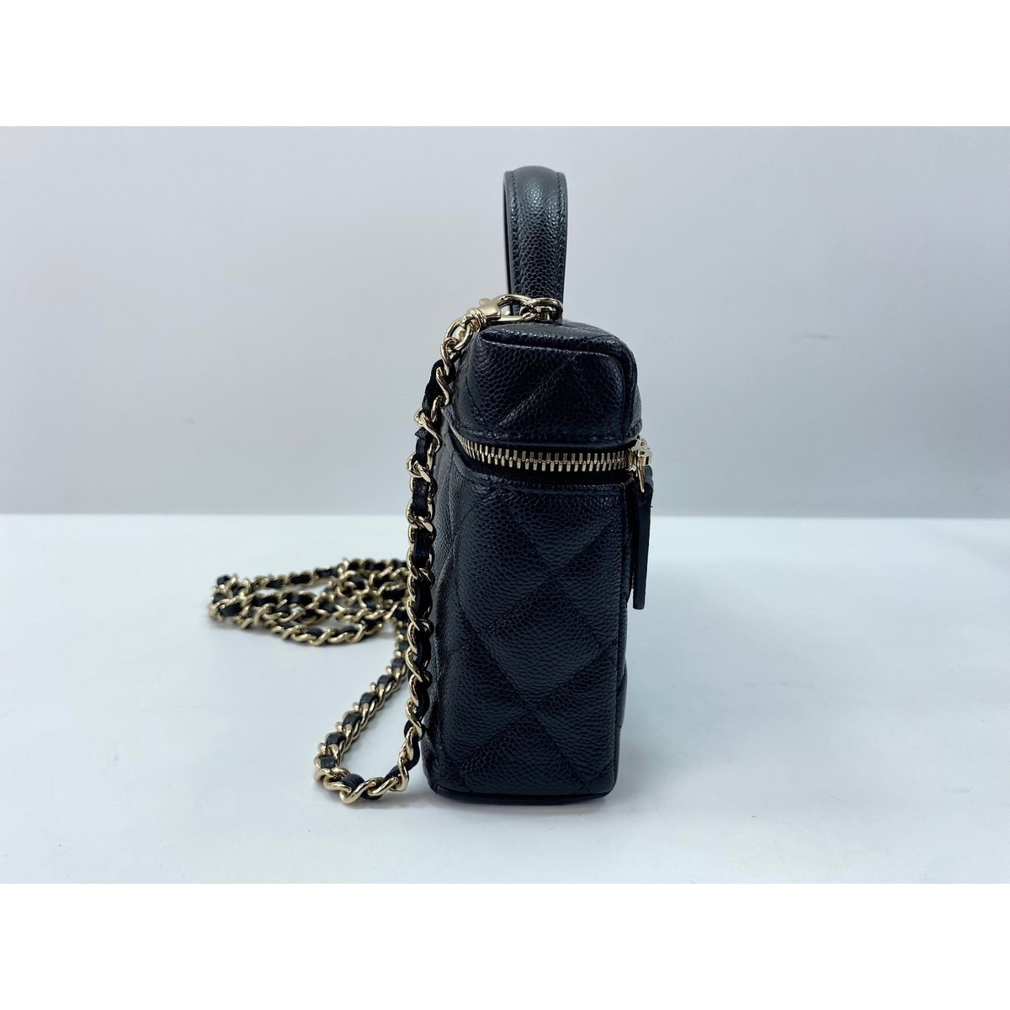 Chanel Matelasse Black Shoulder Bag (Pre-Owned)