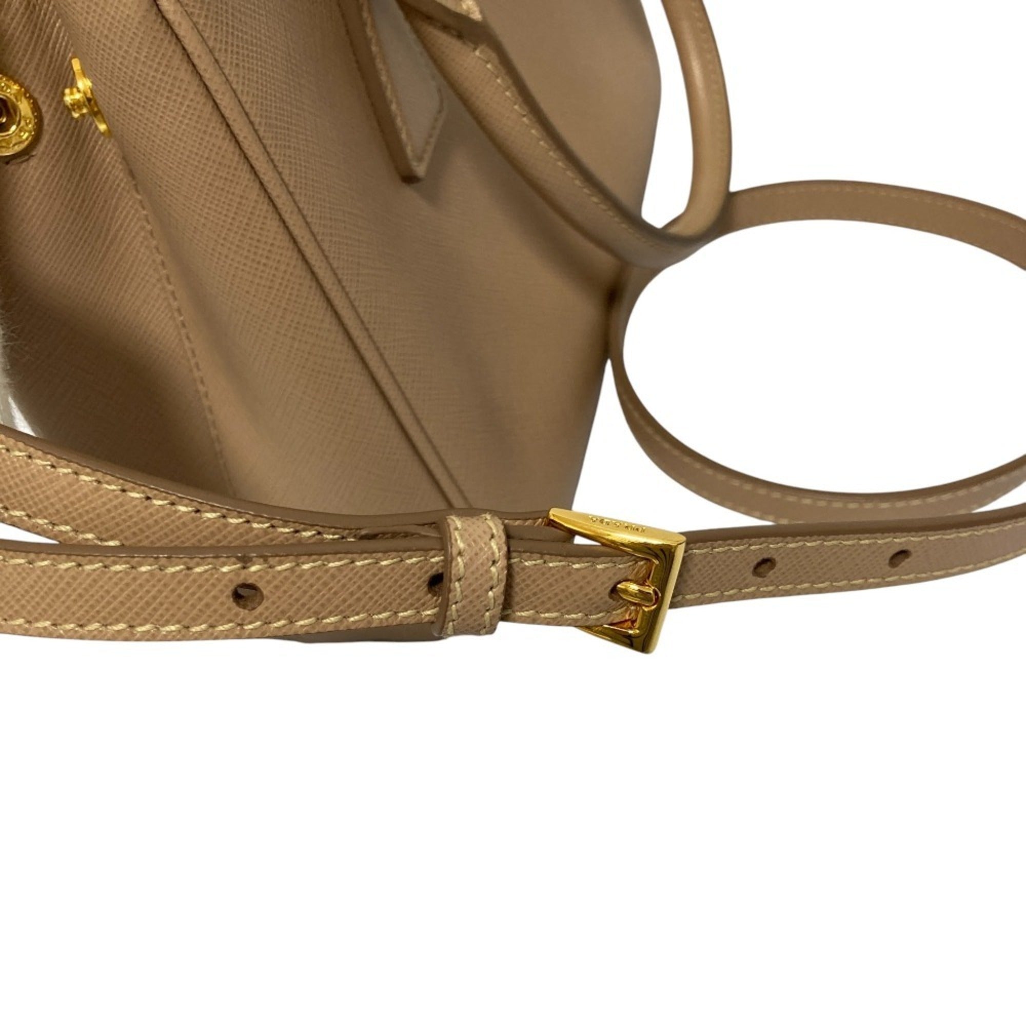 Prada Light Pink Leather Shoulder Bag (Pre-Owned)