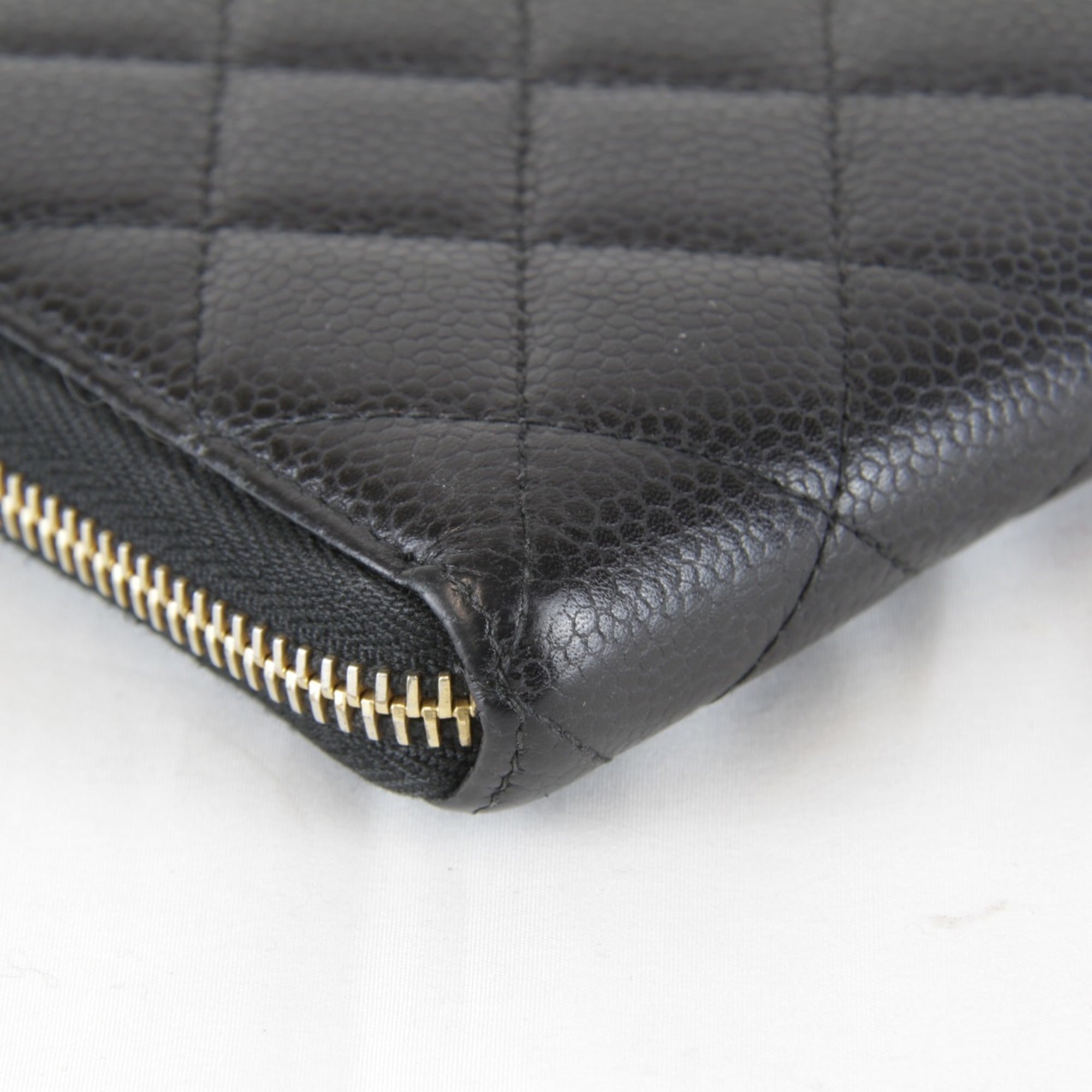 Chanel Black Leather Long Wallet (Bi-Fold) (Pre-Owned)