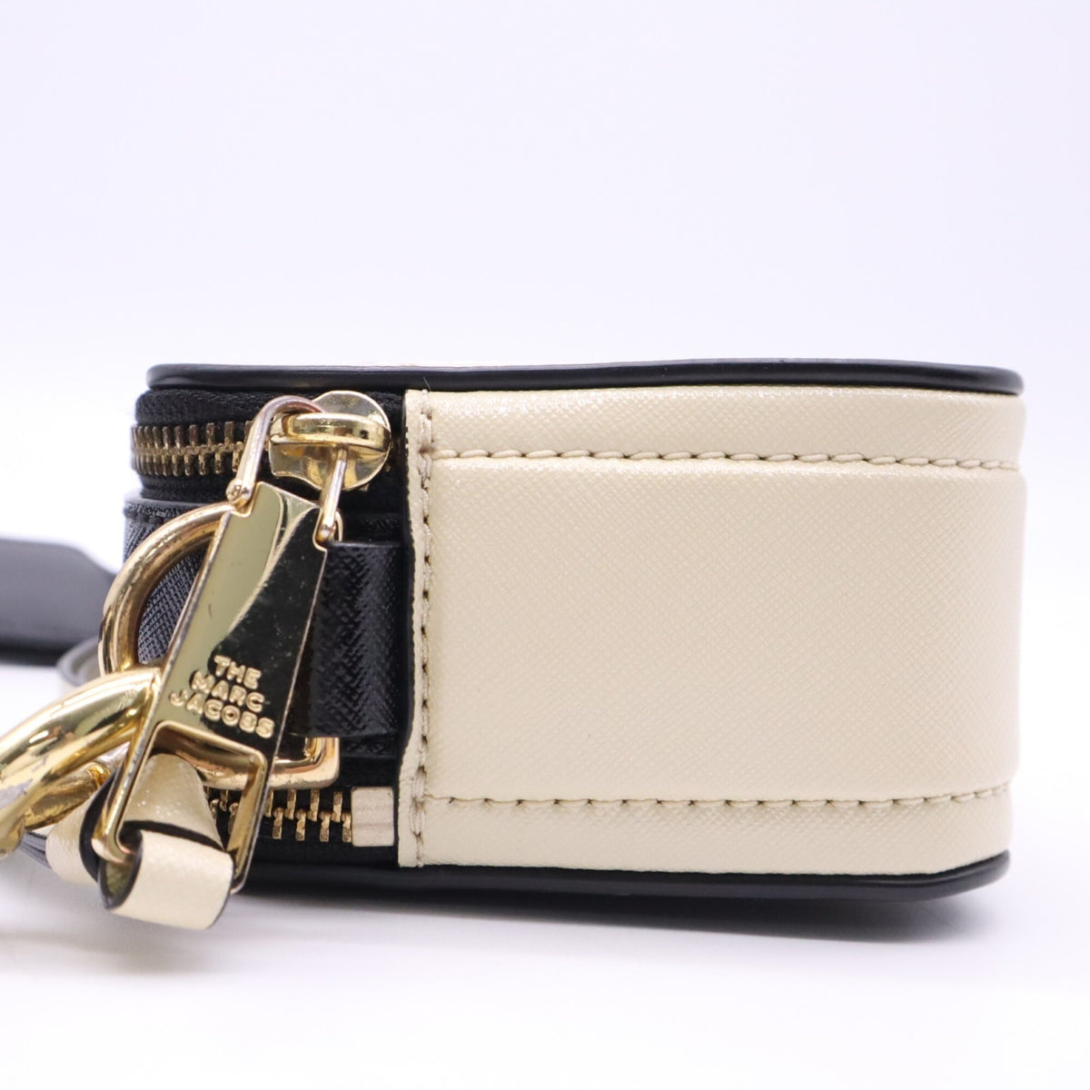 Marc Jacobs Black Cream Shoulder Bag (Pre-Owned)