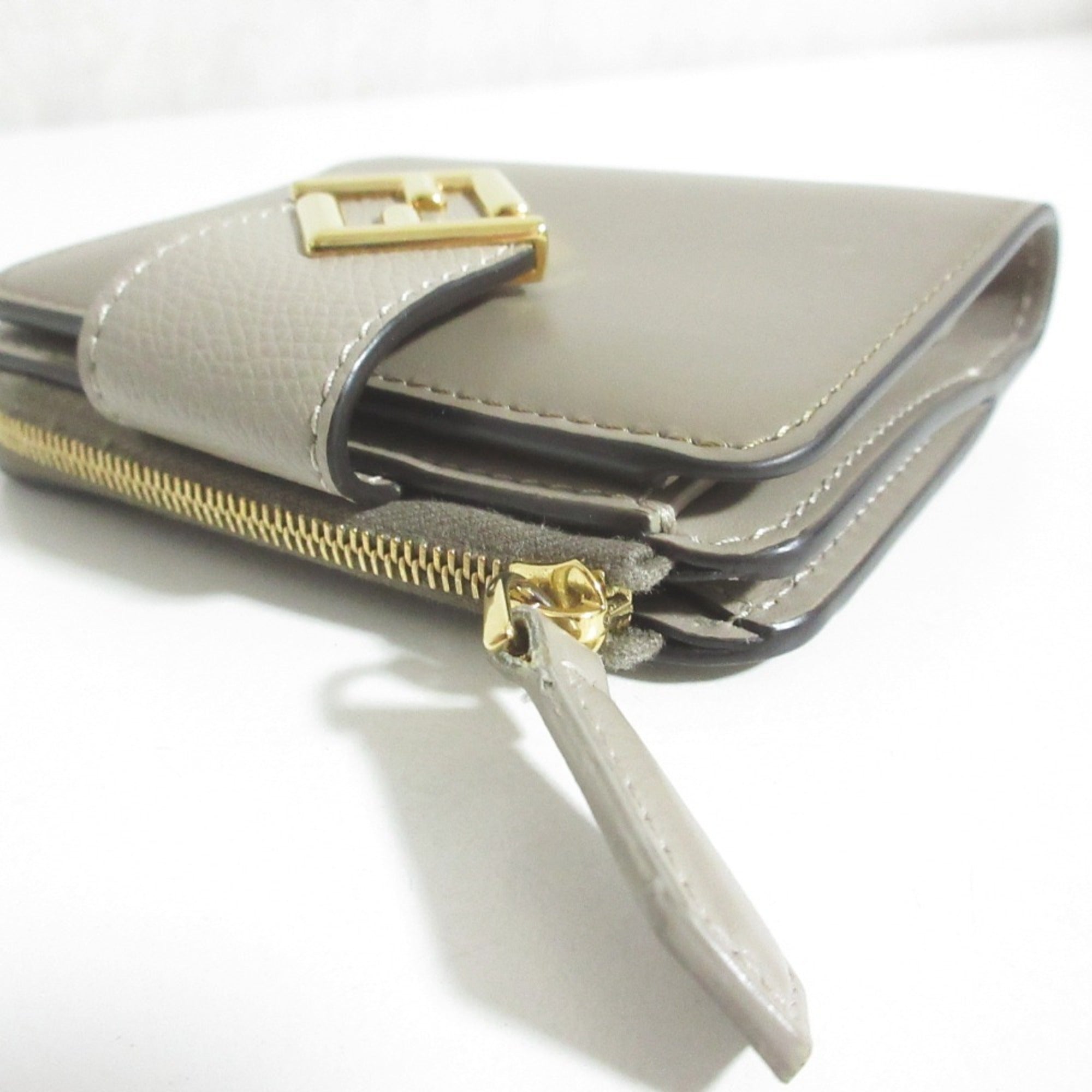 Fendi Beige Wallet (Bi-Fold) (Pre-Owned)