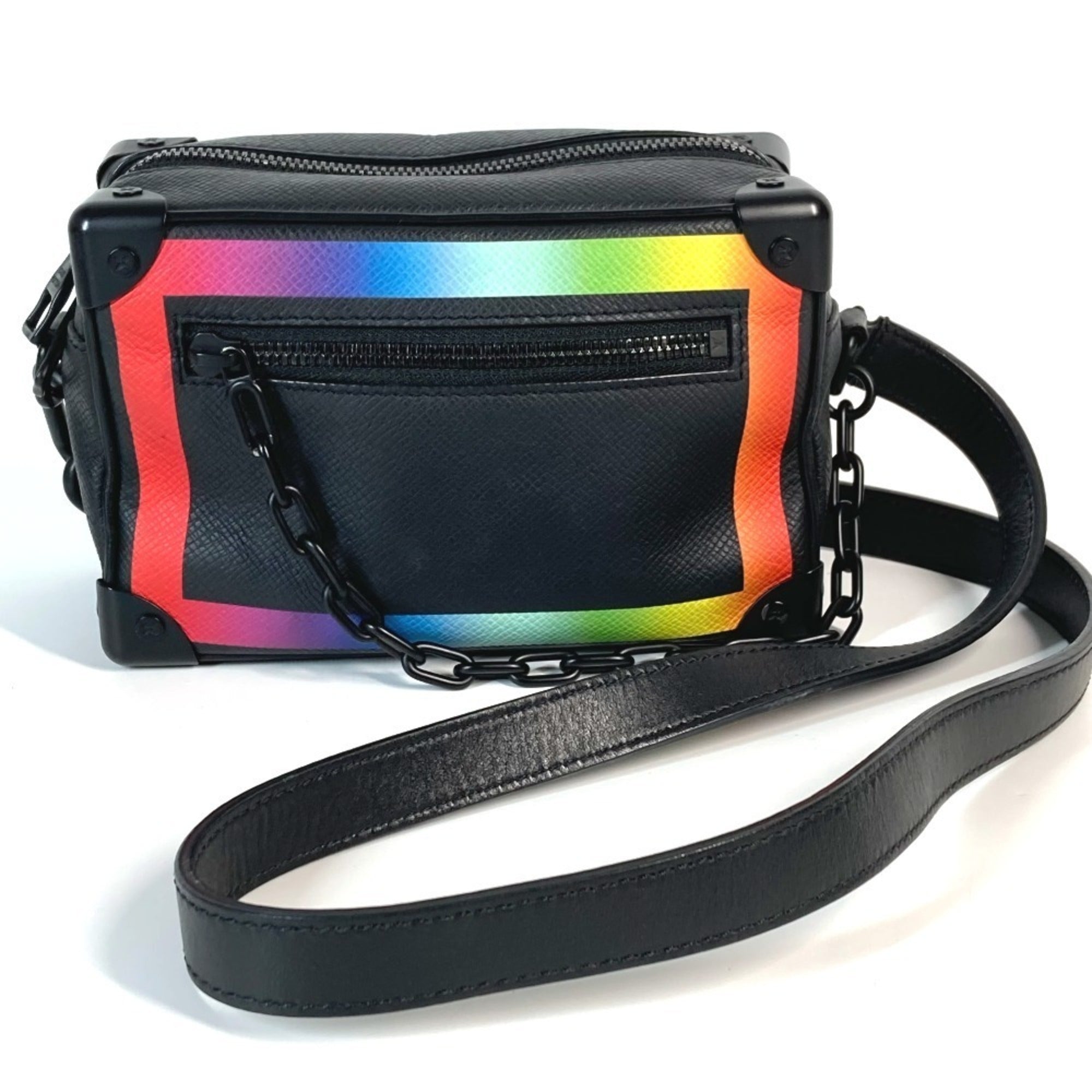 Louis Vuitton Black Multi-Color Taiga Leather Pochette Shoulder Bag (Pre-Owned)