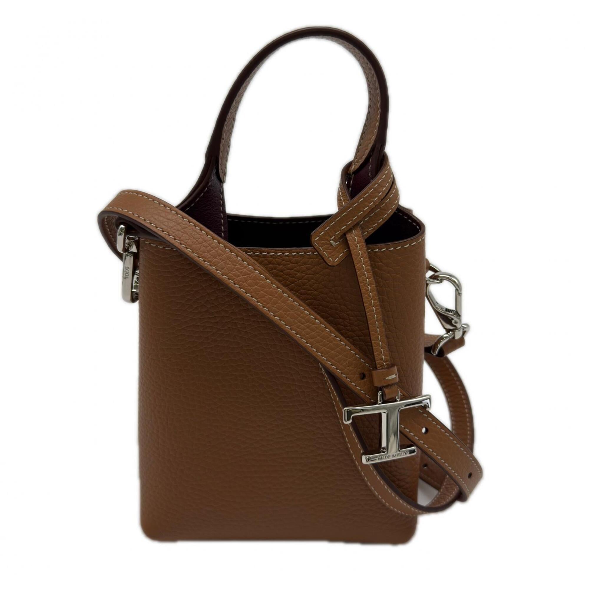 Tod's Brown Leather Handbag (Pre-Owned)