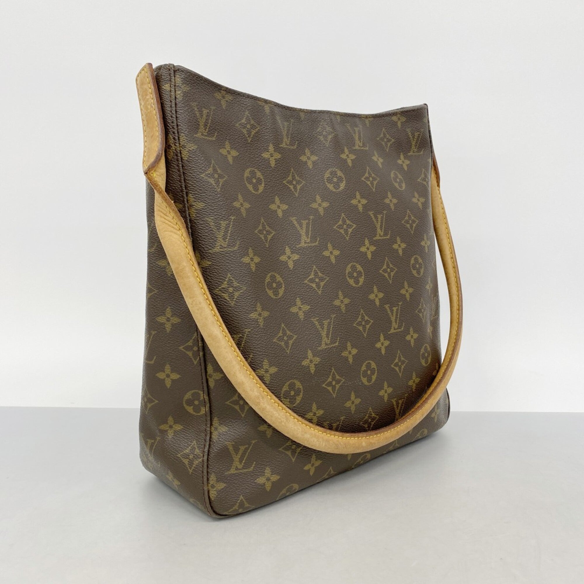 Louis Vuitton Brown Shoulder Bag (Pre-Owned)