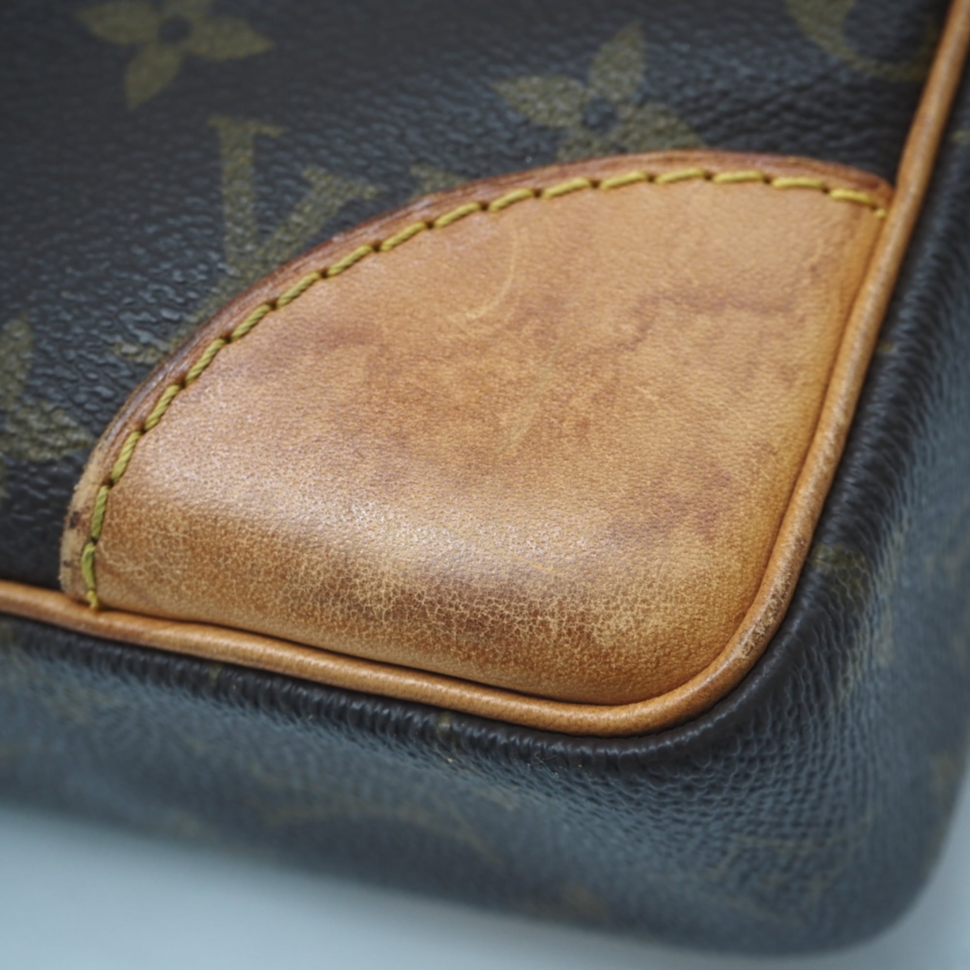 Louis Vuitton Brown Monogram Monogram Briefcase (Pre-Owned)