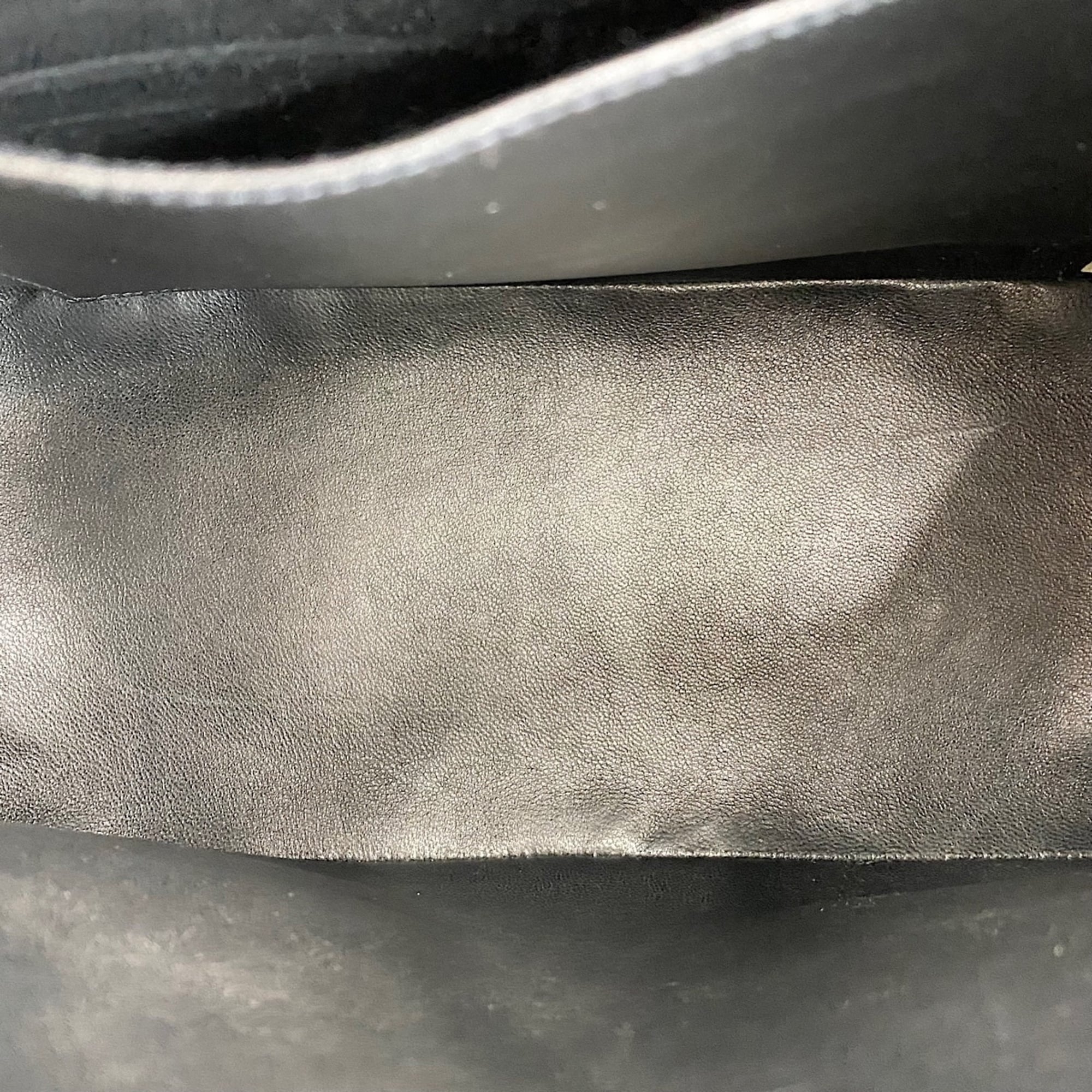 Chanel Black Tote Bag (Pre-Owned)