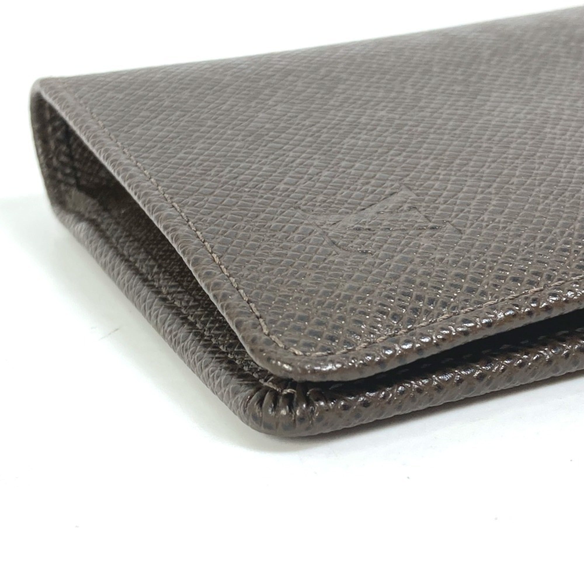 Louis Vuitton Brown Taiga Leather Long Bill Wallet (Bi-Fold) (Pre-Owned)
