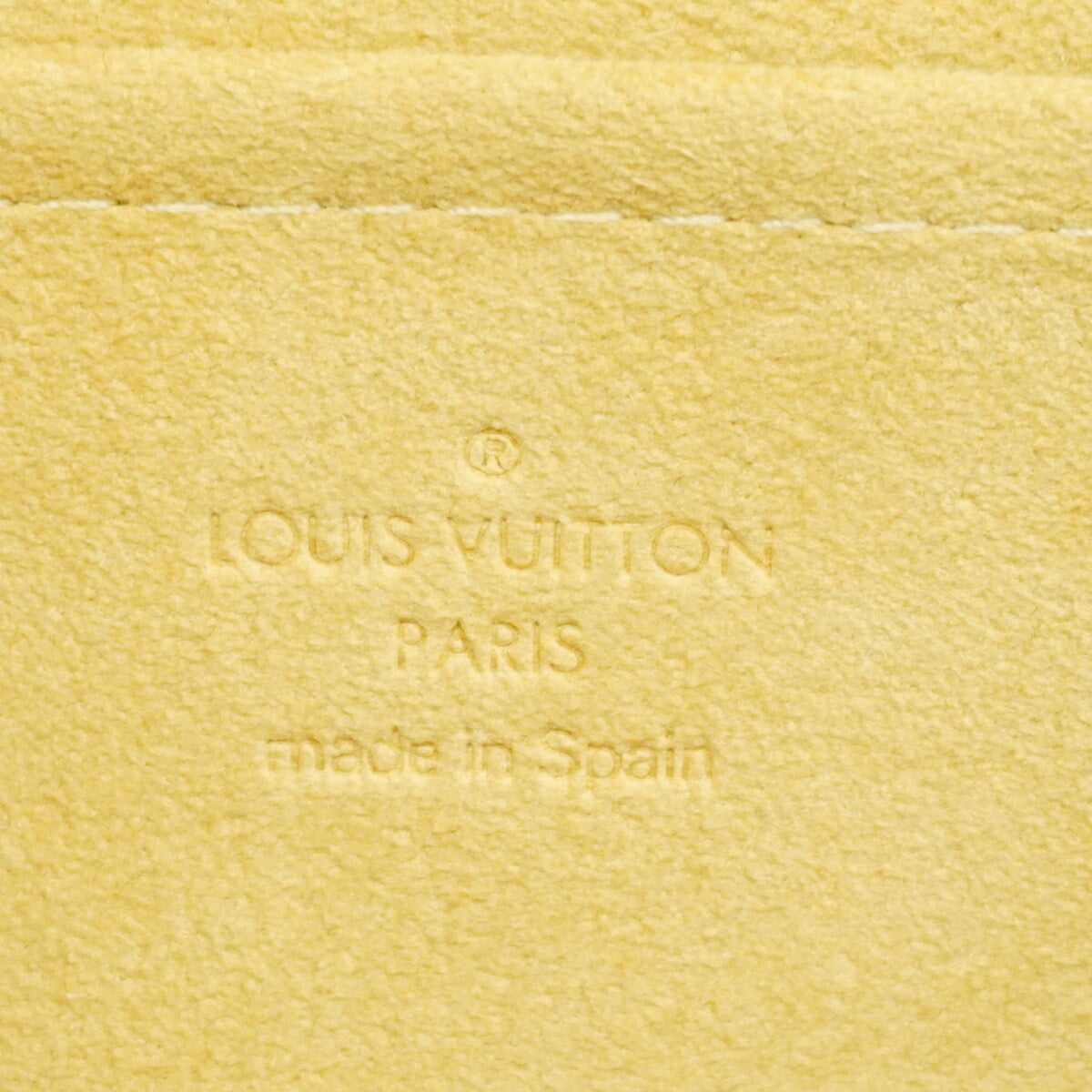 Louis Vuitton Brown Shoulder Bag (Pre-Owned)