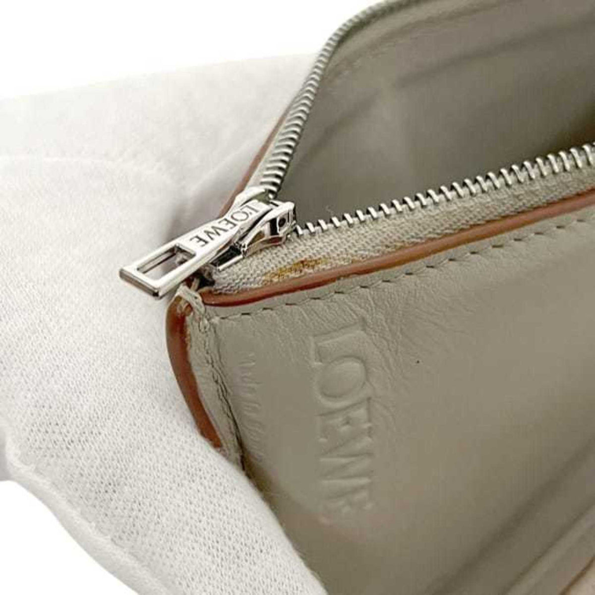 Loewe Beige Leather Wallet (Tri-Fold) (Pre-Owned)