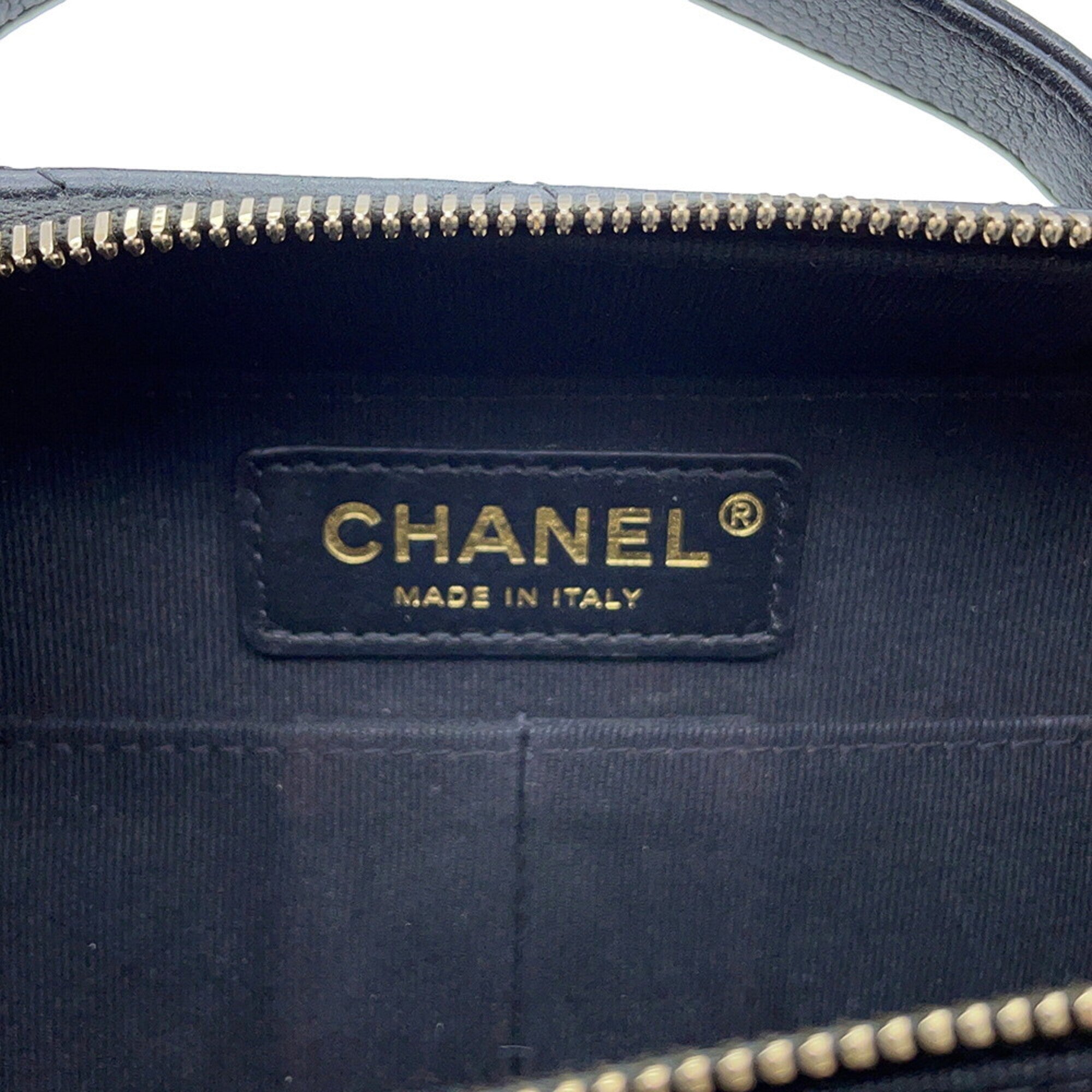 Chanel Matelasse Black Grained Calfskin Handbag Shoulder Bag (Pre-Owned)