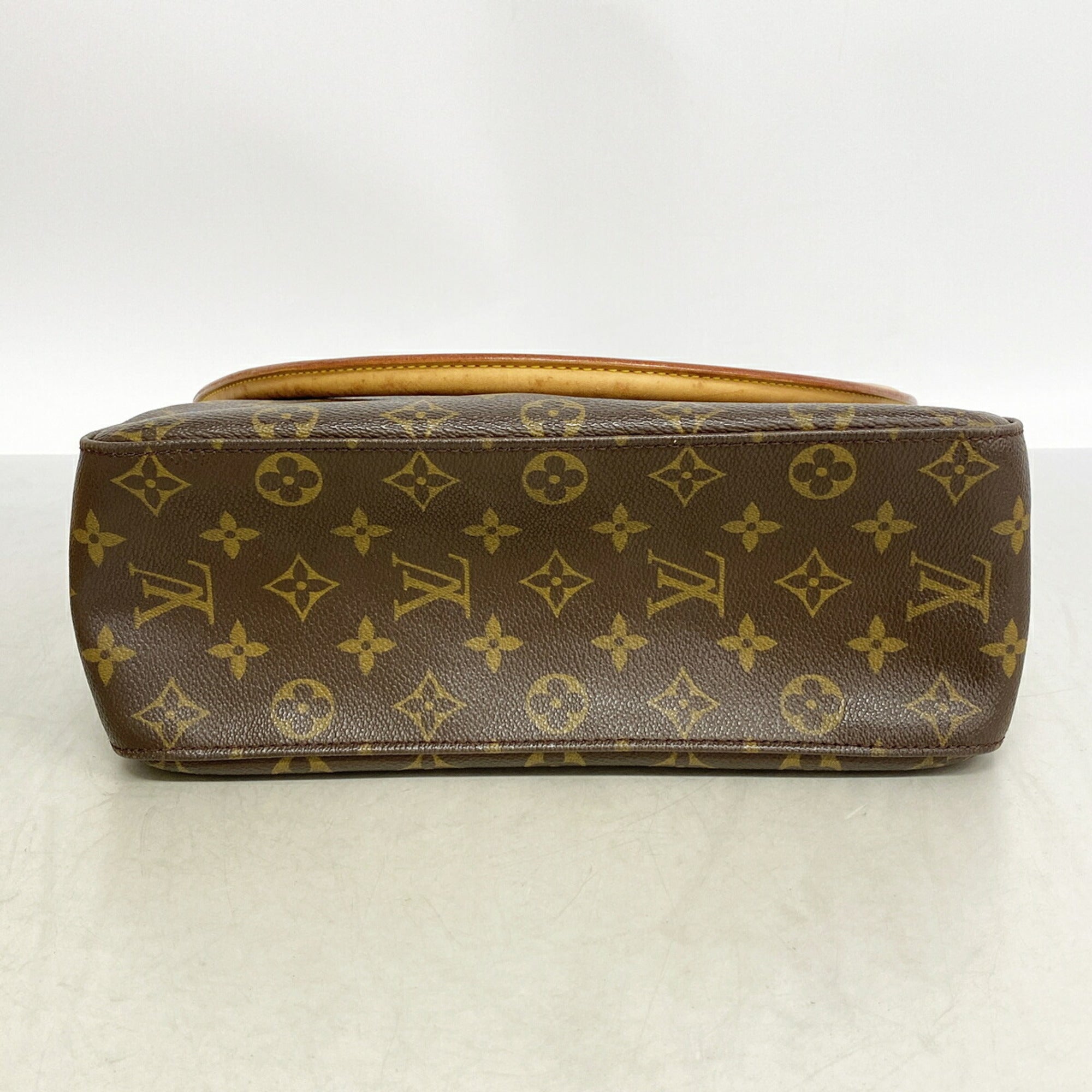 Louis Vuitton Brown Shoulder Bag (Pre-Owned)