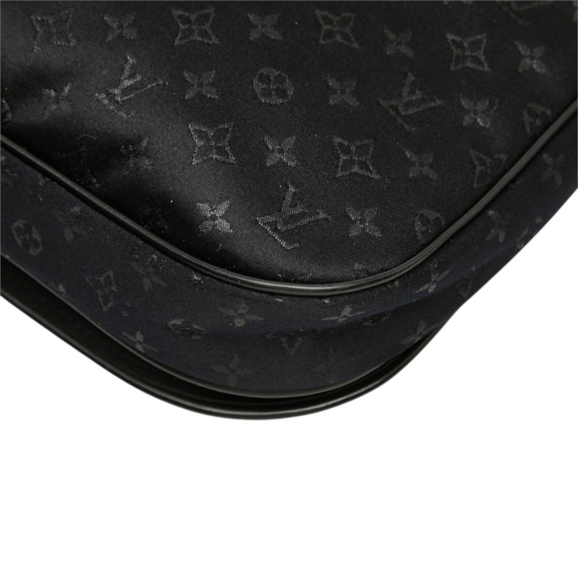 Louis Vuitton Black Noir Satin Leather Shoulder Bag (Pre-Owned)