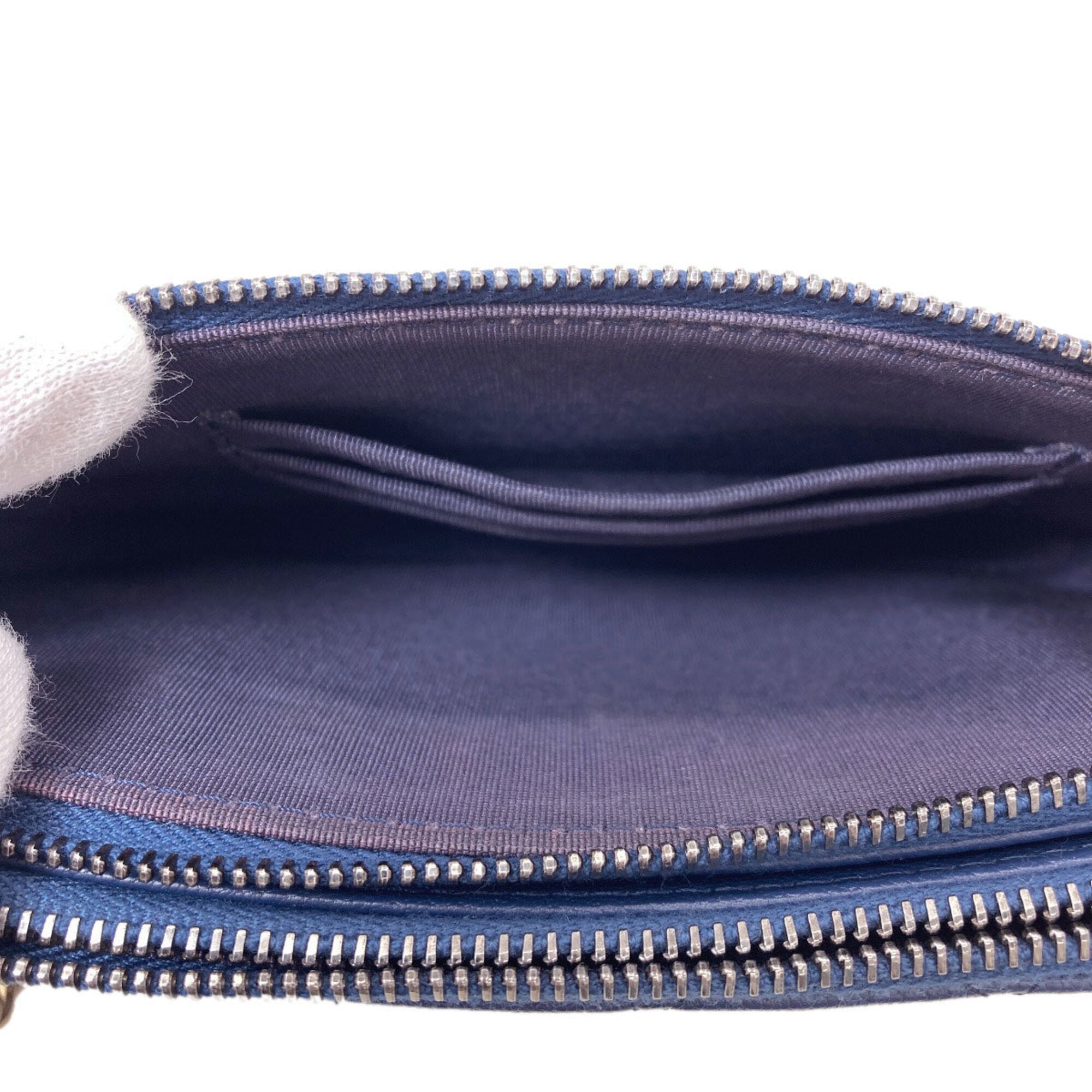 Chanel Navy Shoulder Bag (Pre-Owned)