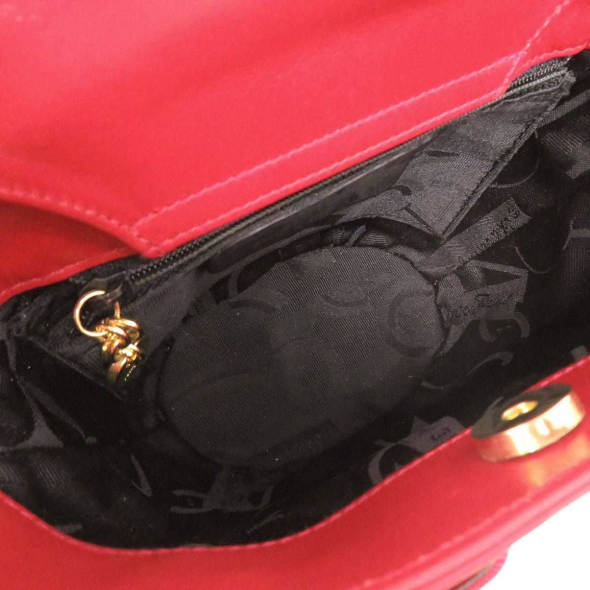 Salvatore Ferragamo Red Color Leather Handbag (Pre-Owned)
