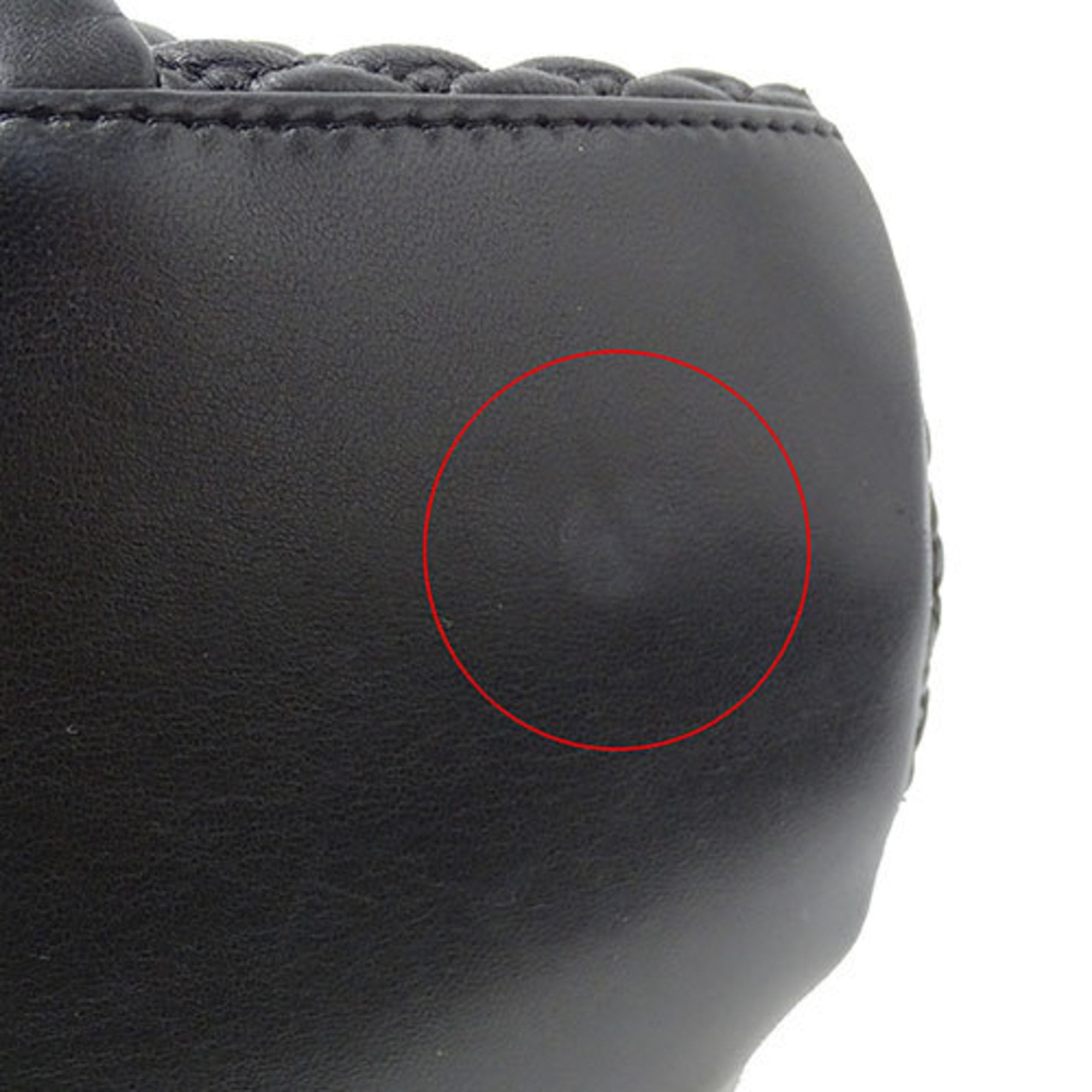 Chanel Black Leather Handbag Shoulder Bag (Pre-Owned)