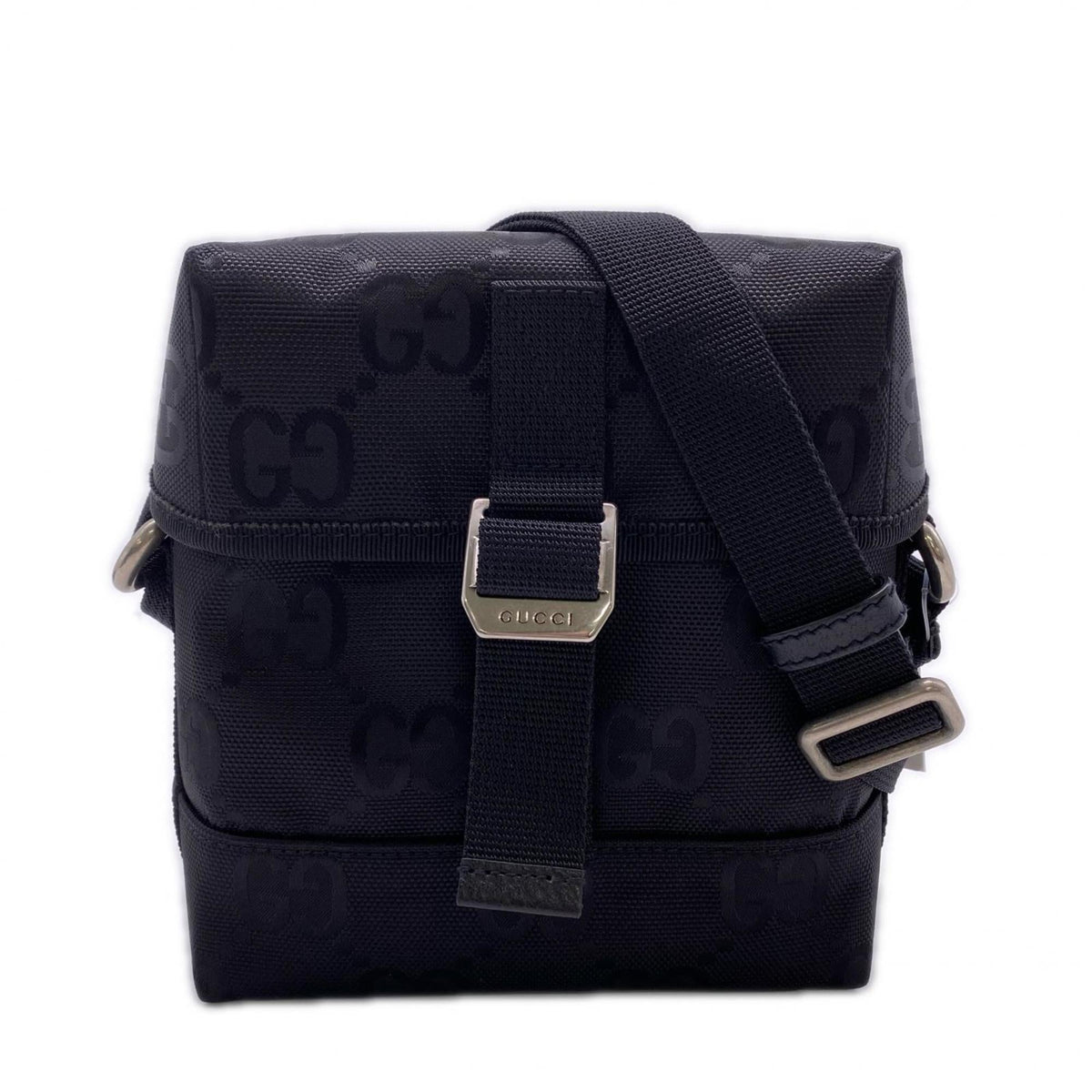 Gucci Black Nylon Shoulder Bag (Pre-Owned)