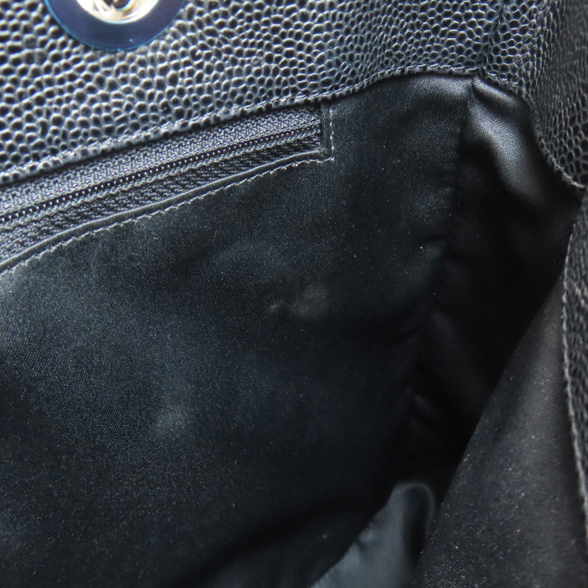 Chanel Black Leather Tote Bag (Pre-Owned)