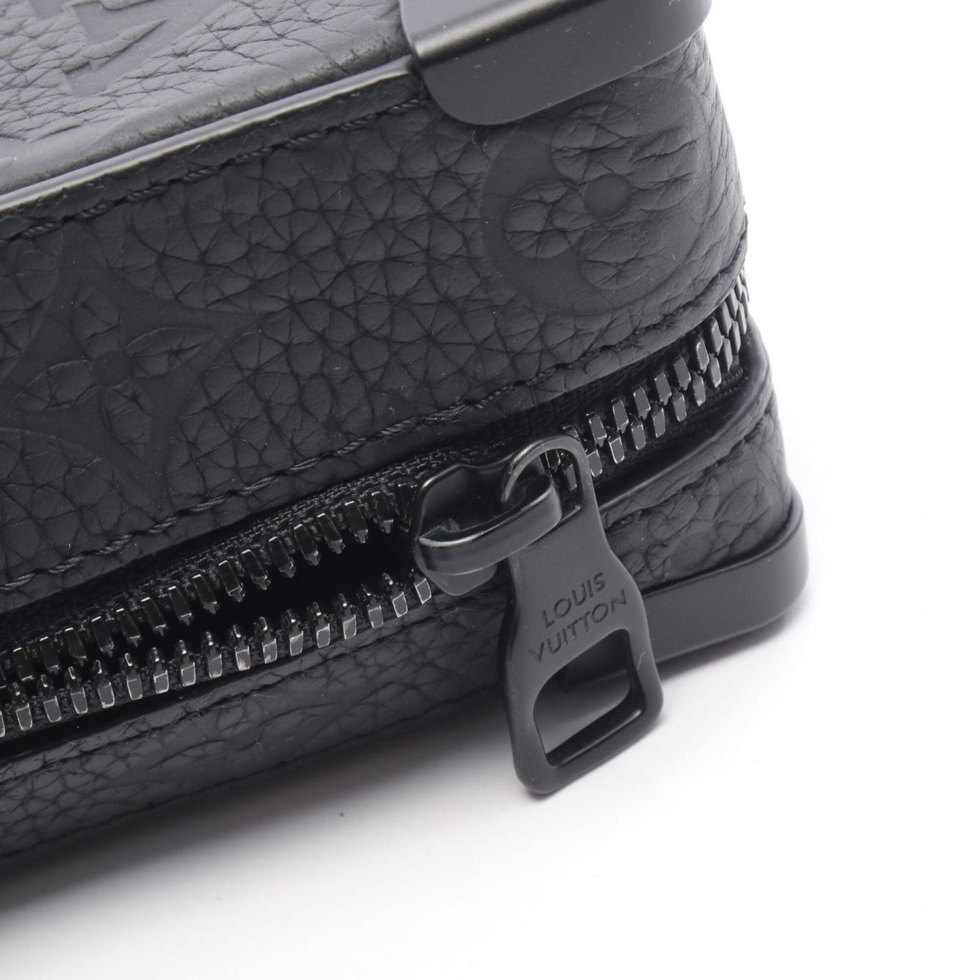 Louis Vuitton Black Noir Monogram Leather Handbag Shoulder Bag (Pre-Owned)
