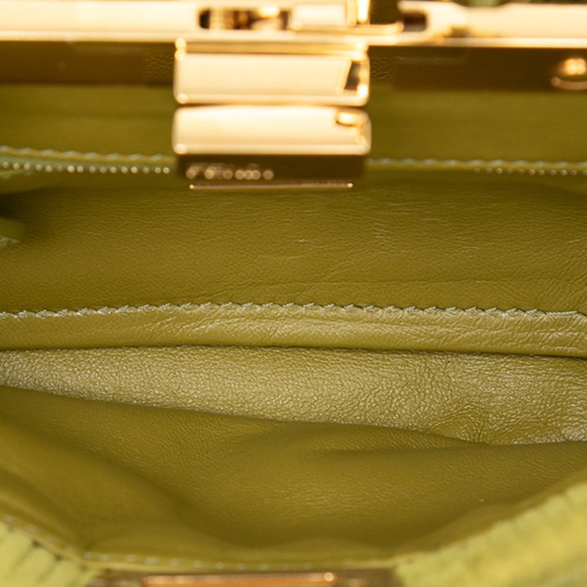 Fendi Green Suede Shoulder Bag (Pre-Owned)