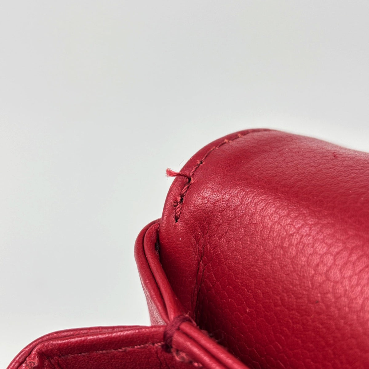 Chanel Red Color Grained Calfskin Shoulder Bag (Pre-Owned)