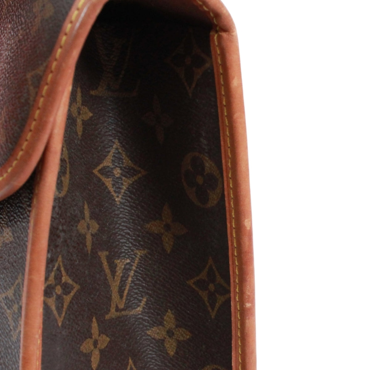 Louis Vuitton Brown Monogram Monogram Shoulder Bag (Pre-Owned)