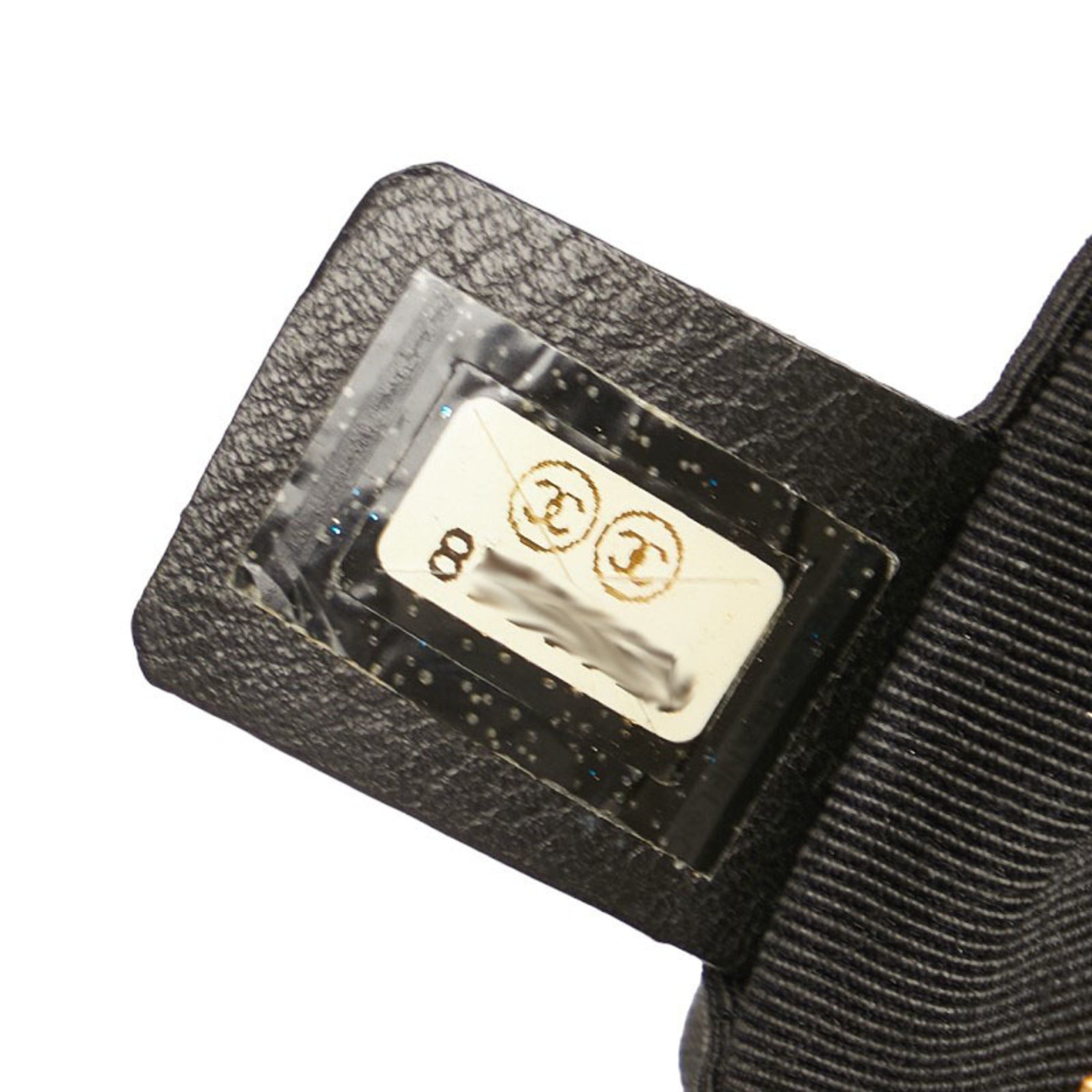 Chanel Black Grained Calfskin Shoulder Bag (Pre-Owned)