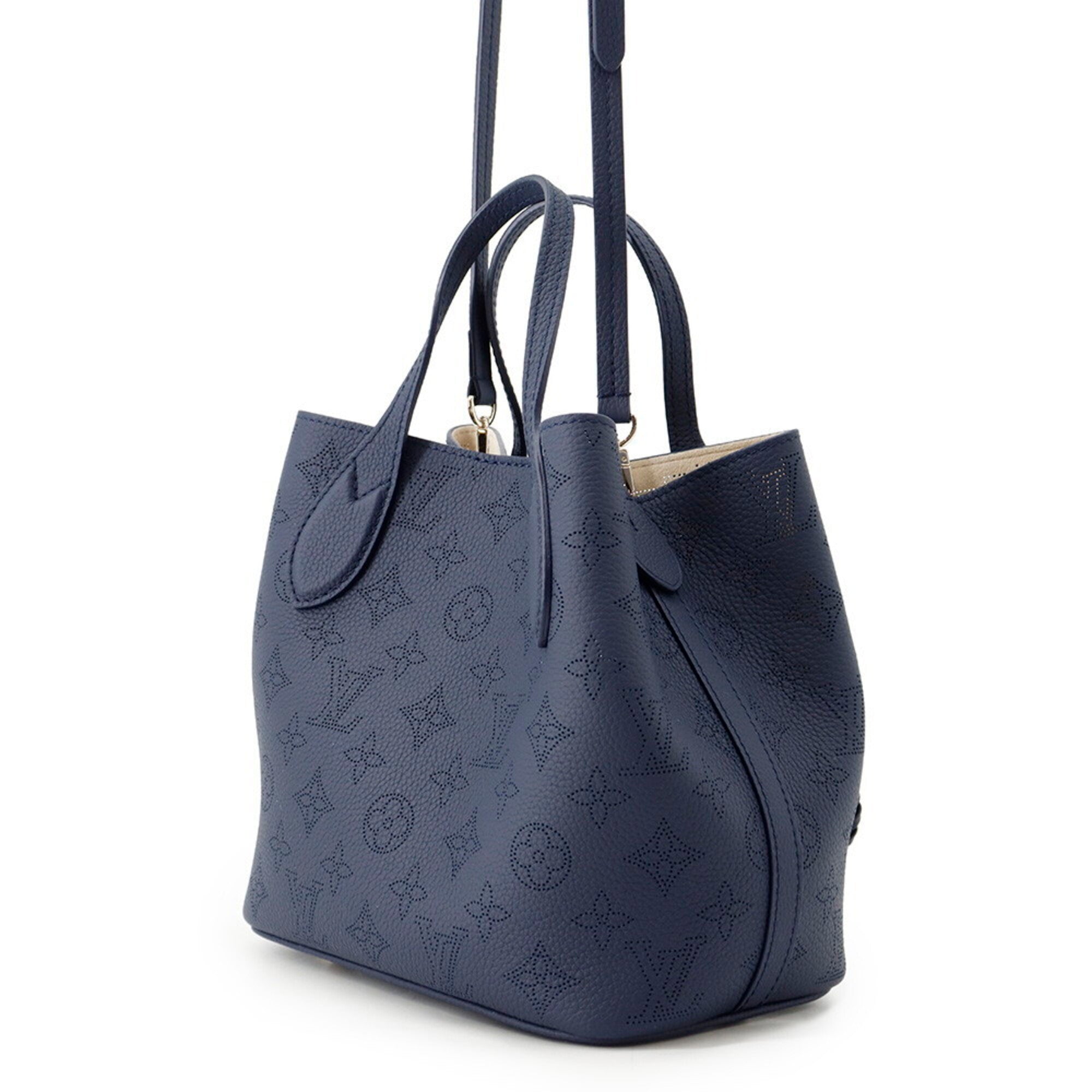 Louis Vuitton Mahina Navy Mahina Leather Handbag Shoulder Bag (Pre-Owned)