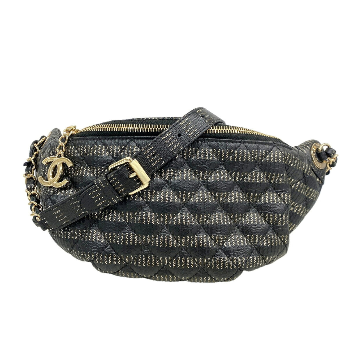 Chanel Black Leather Fanny Pack (Pre-Owned)