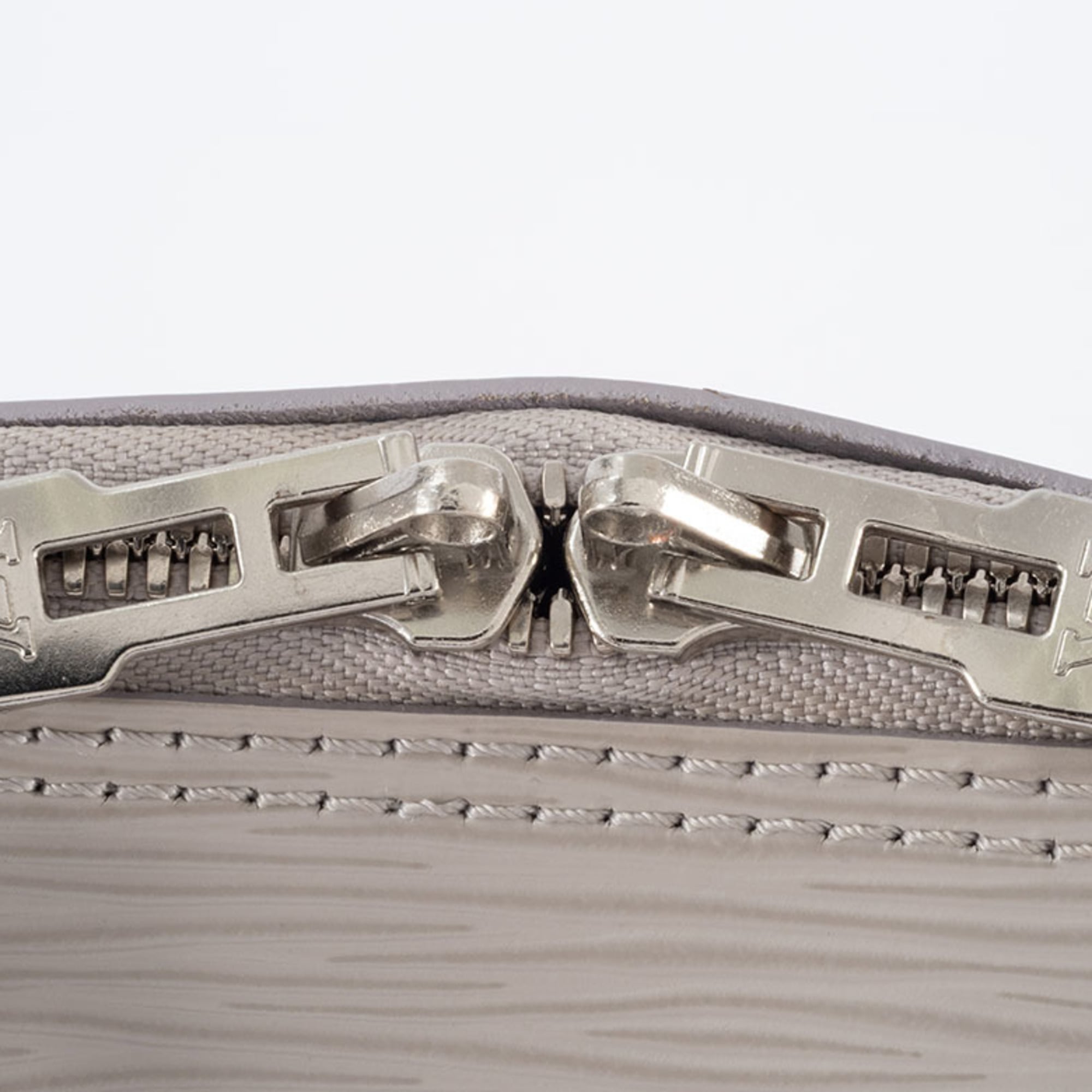 Louis Vuitton Gray Epi Leather Handbag (Pre-Owned)
