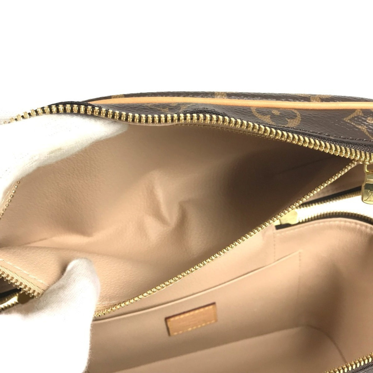 Louis Vuitton Brown Monogram Canvas Handbag Pouch (Pre-Owned)