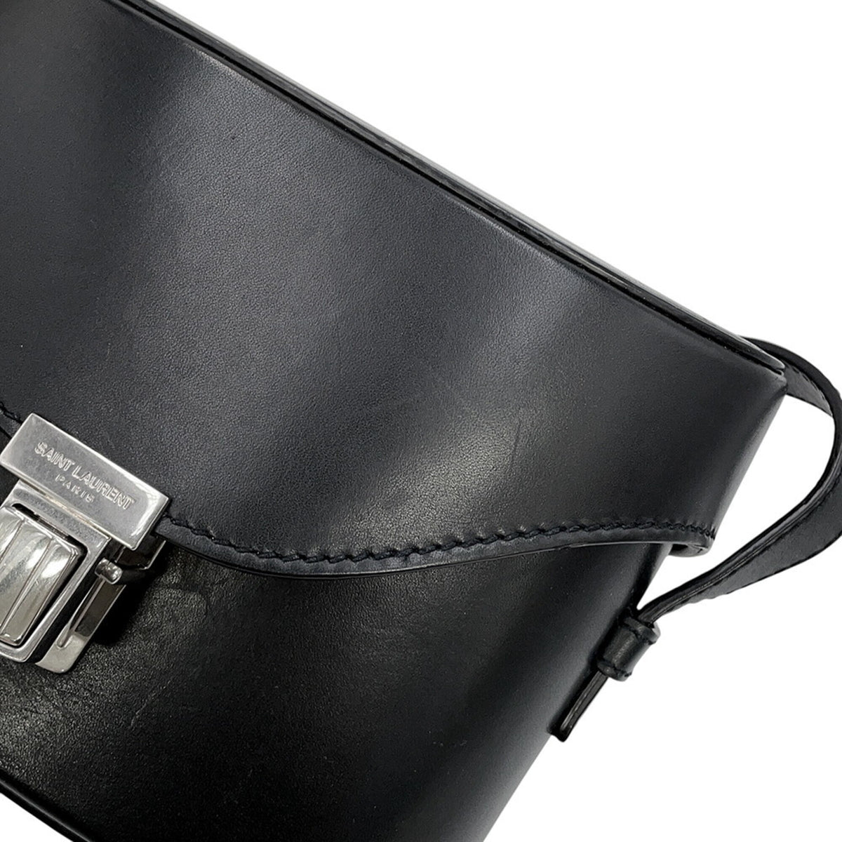 Yves Saint Laurent Black Leather Handbag Shoulder Bag (Pre-Owned)