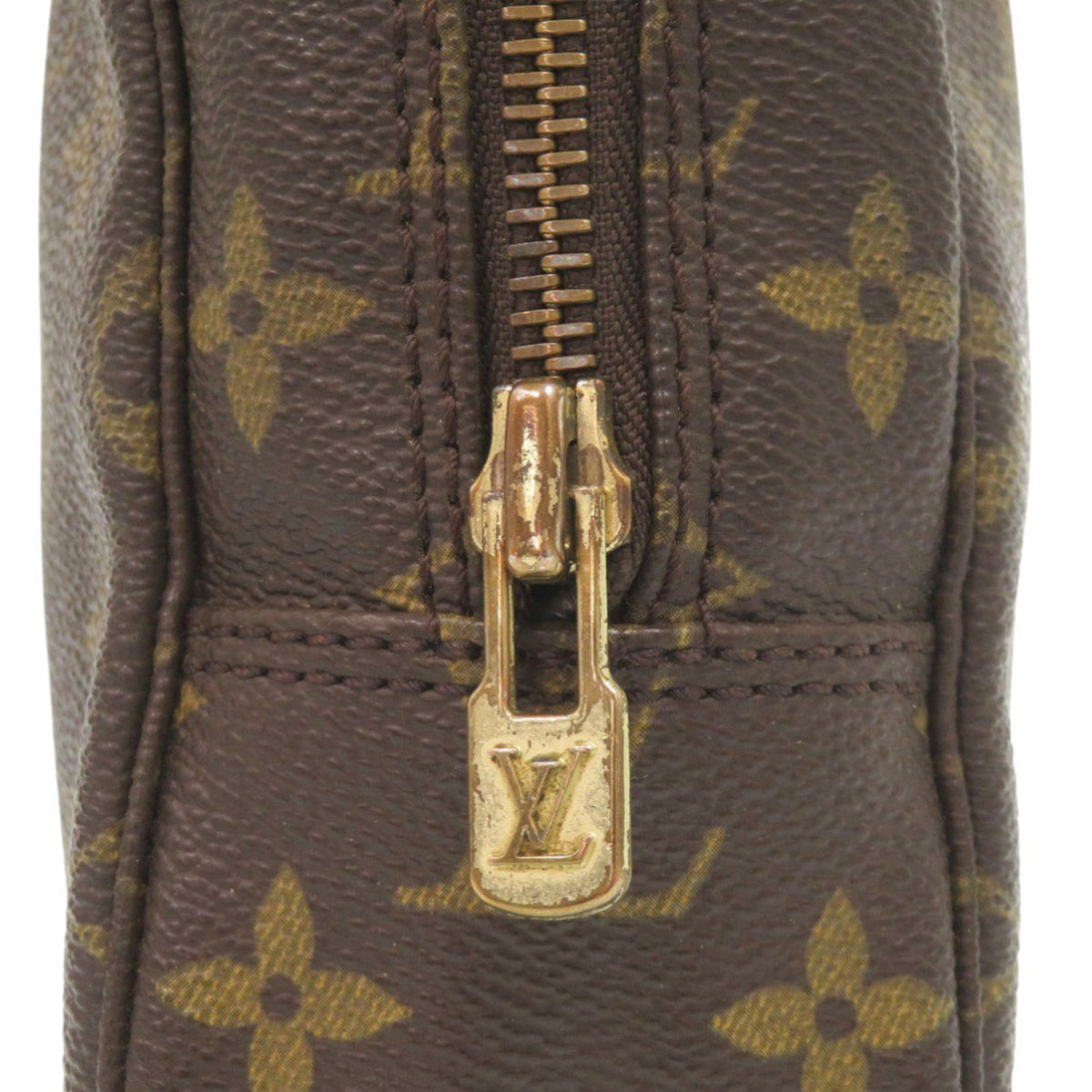 Louis Vuitton Brown Monogram Monogram Pouch (Pre-Owned)