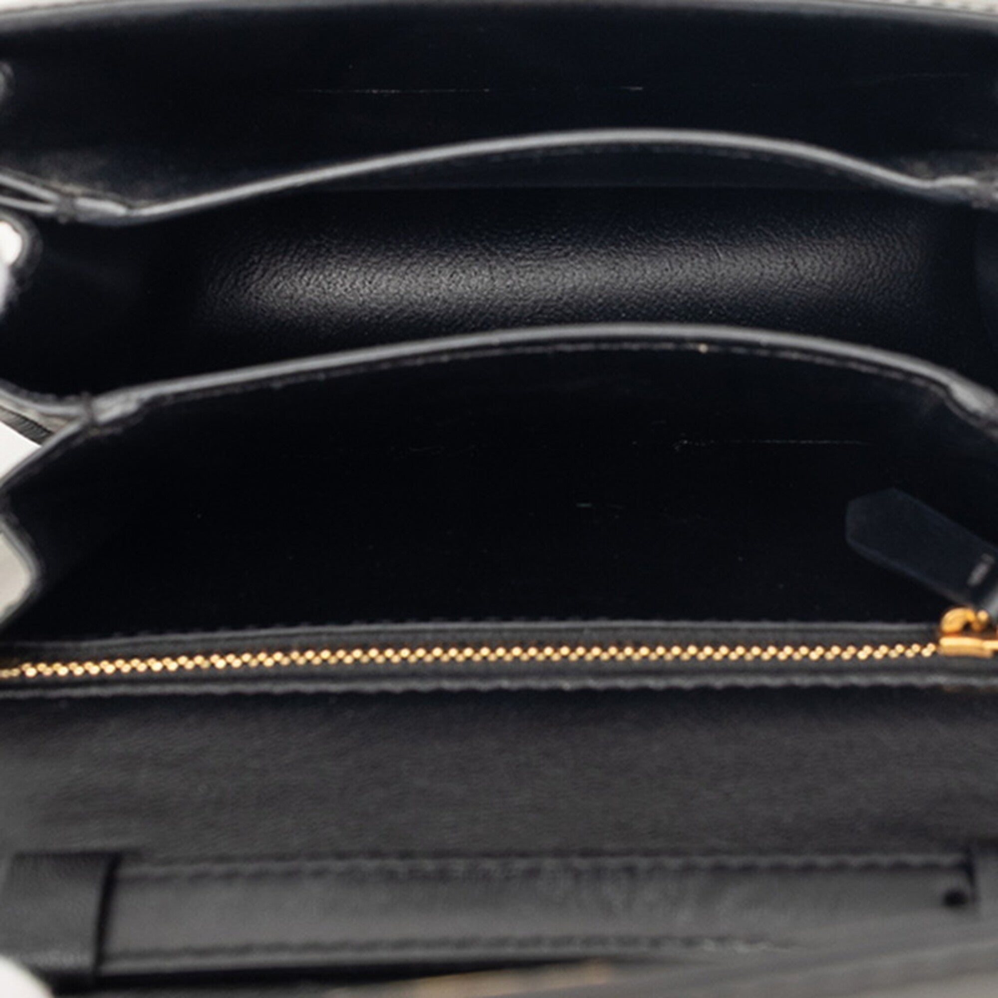 Celine Black Leather Shoulder Bag (Pre-Owned)