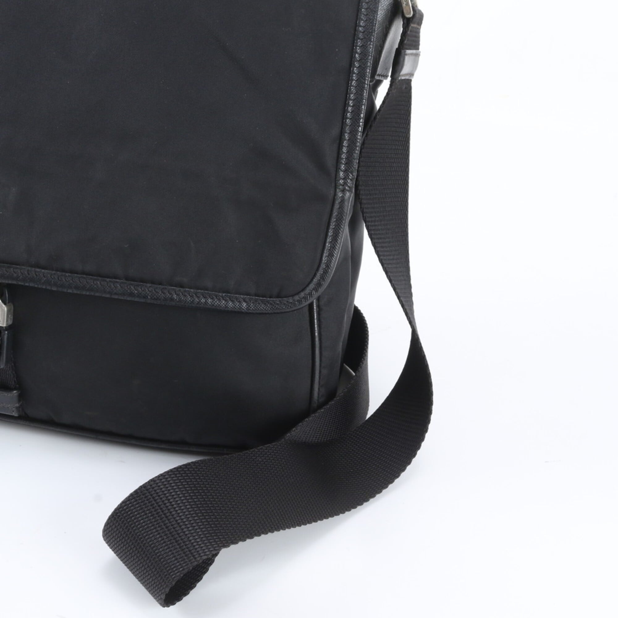 Prada Black Nylon Leather Shoulder Bag (Pre-Owned)