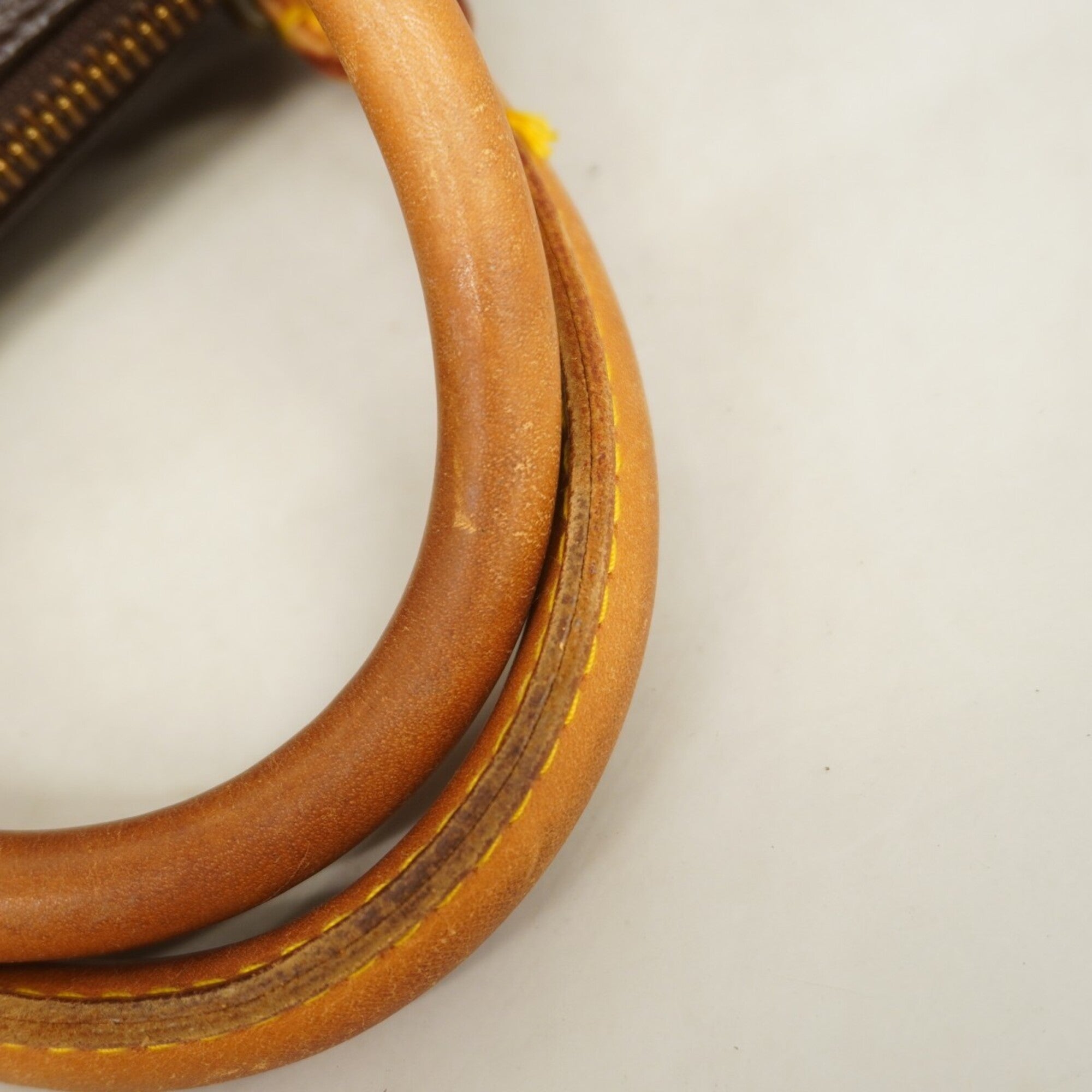 Louis Vuitton Brown Handbag (Pre-Owned)