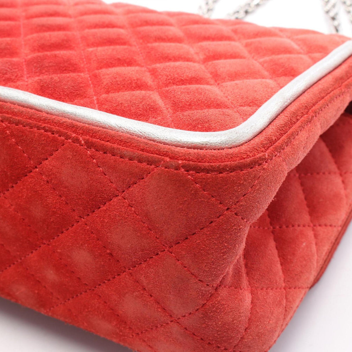 Chanel Red Color Silver Suede Leather Shoulder Bag (Pre-Owned)
