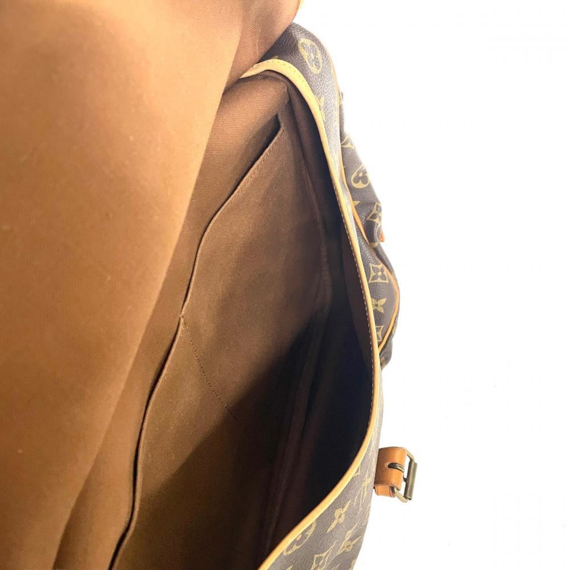 Louis Vuitton Brown Monogram Canvas Shoulder Bag (Pre-Owned)