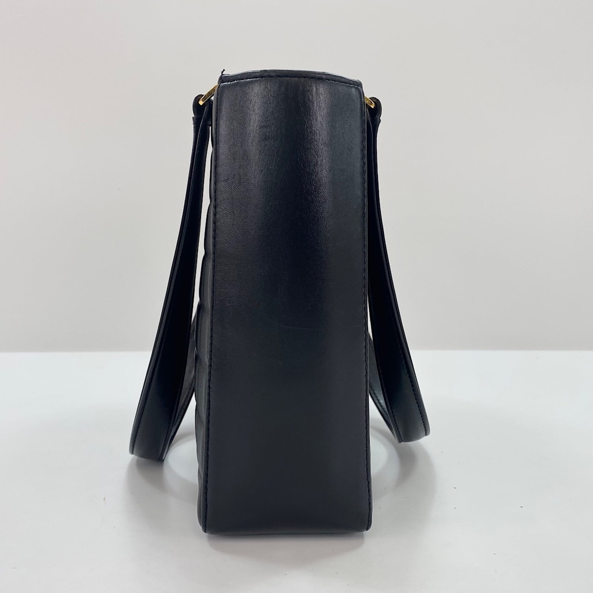 Chanel Black Tote Bag (Pre-Owned)