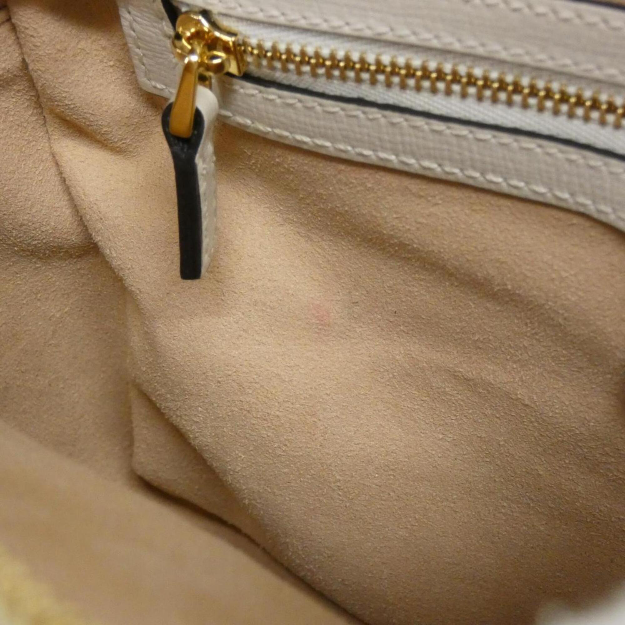 Gucci Beige White Gg Supreme Leather Shoulder Bag (Pre-Owned)