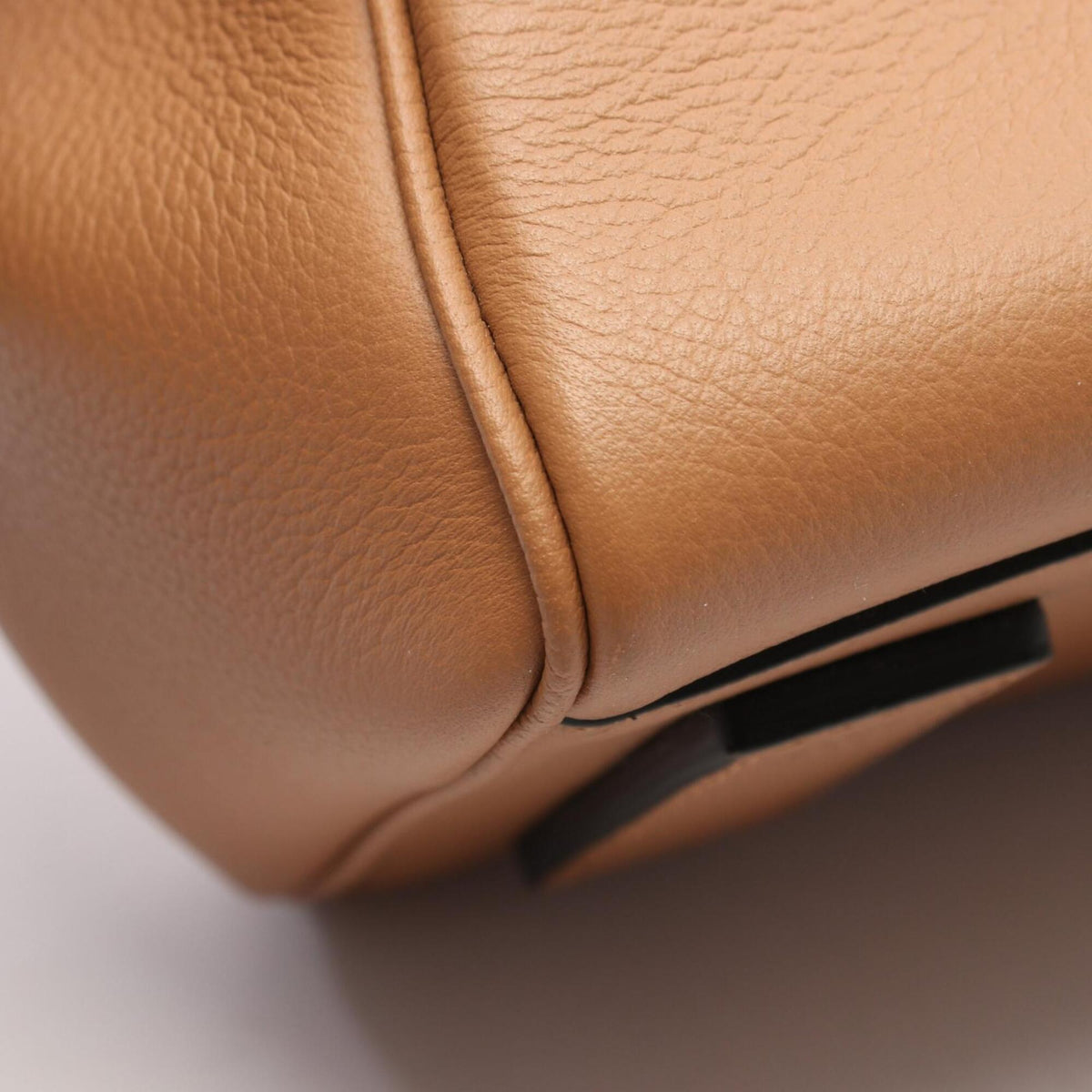 Versace Brown Leather Handbag (Pre-Owned)